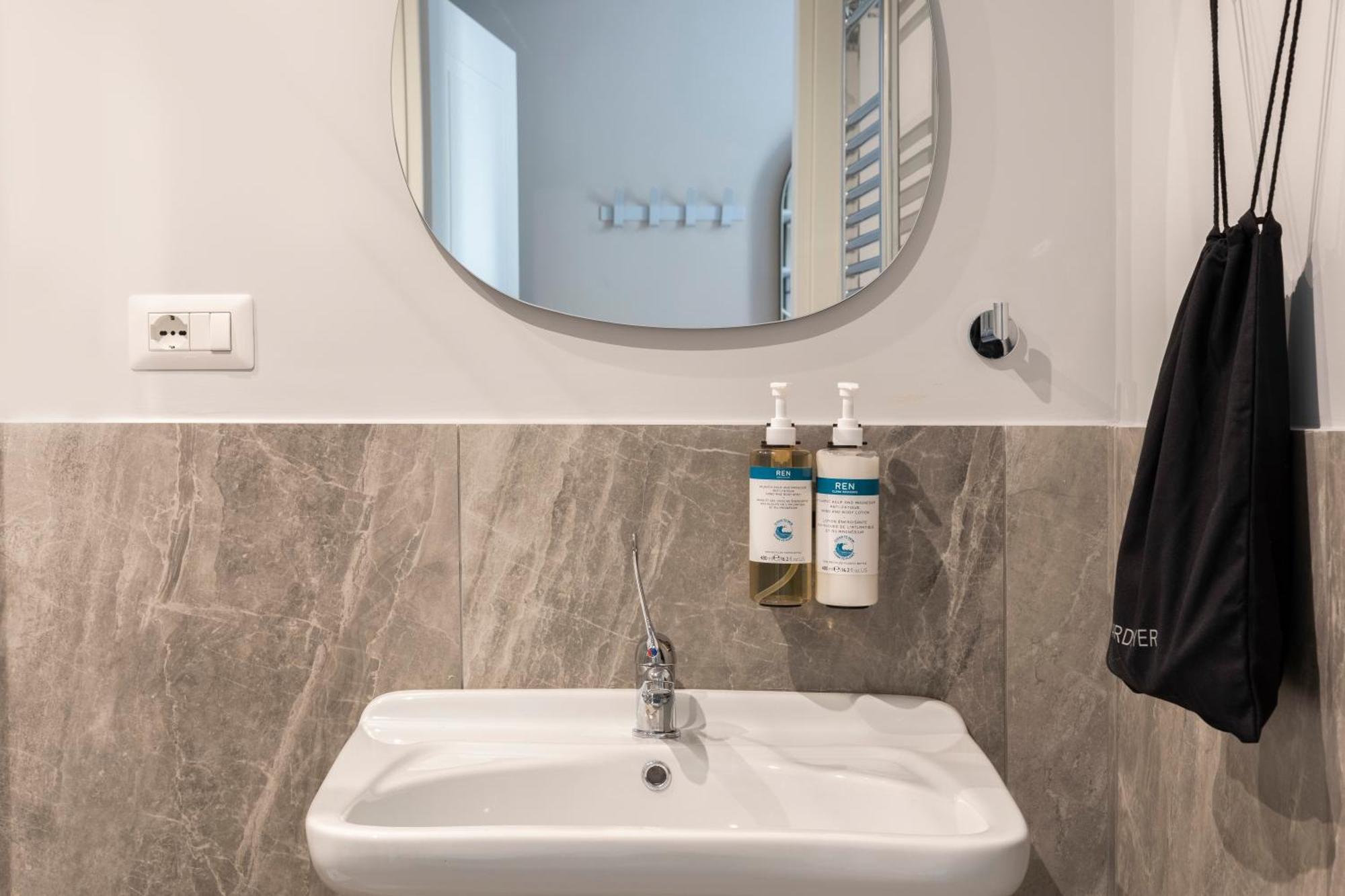 Numa Linea Apartahotel 3*