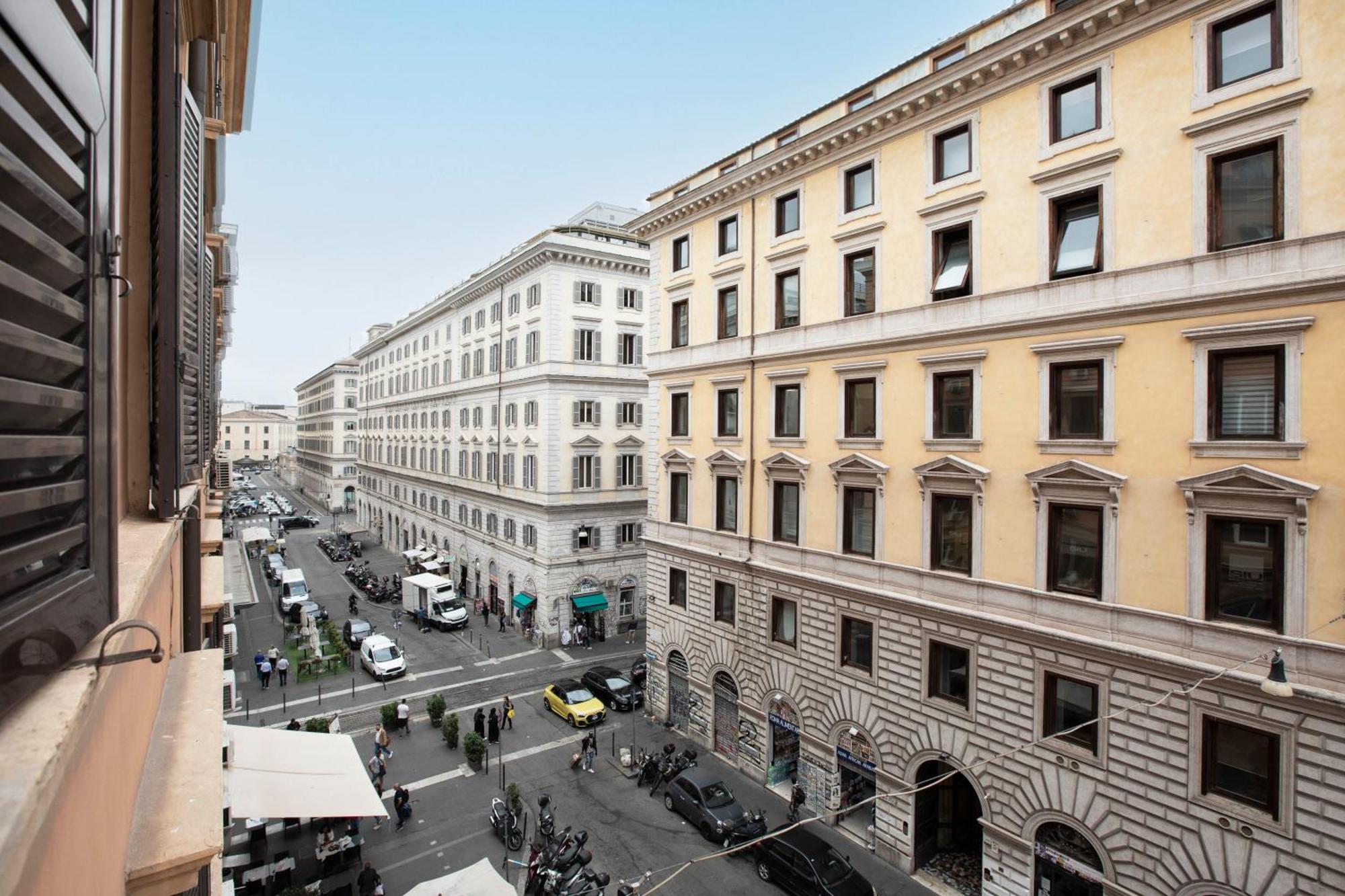 Capitol 3* Roma