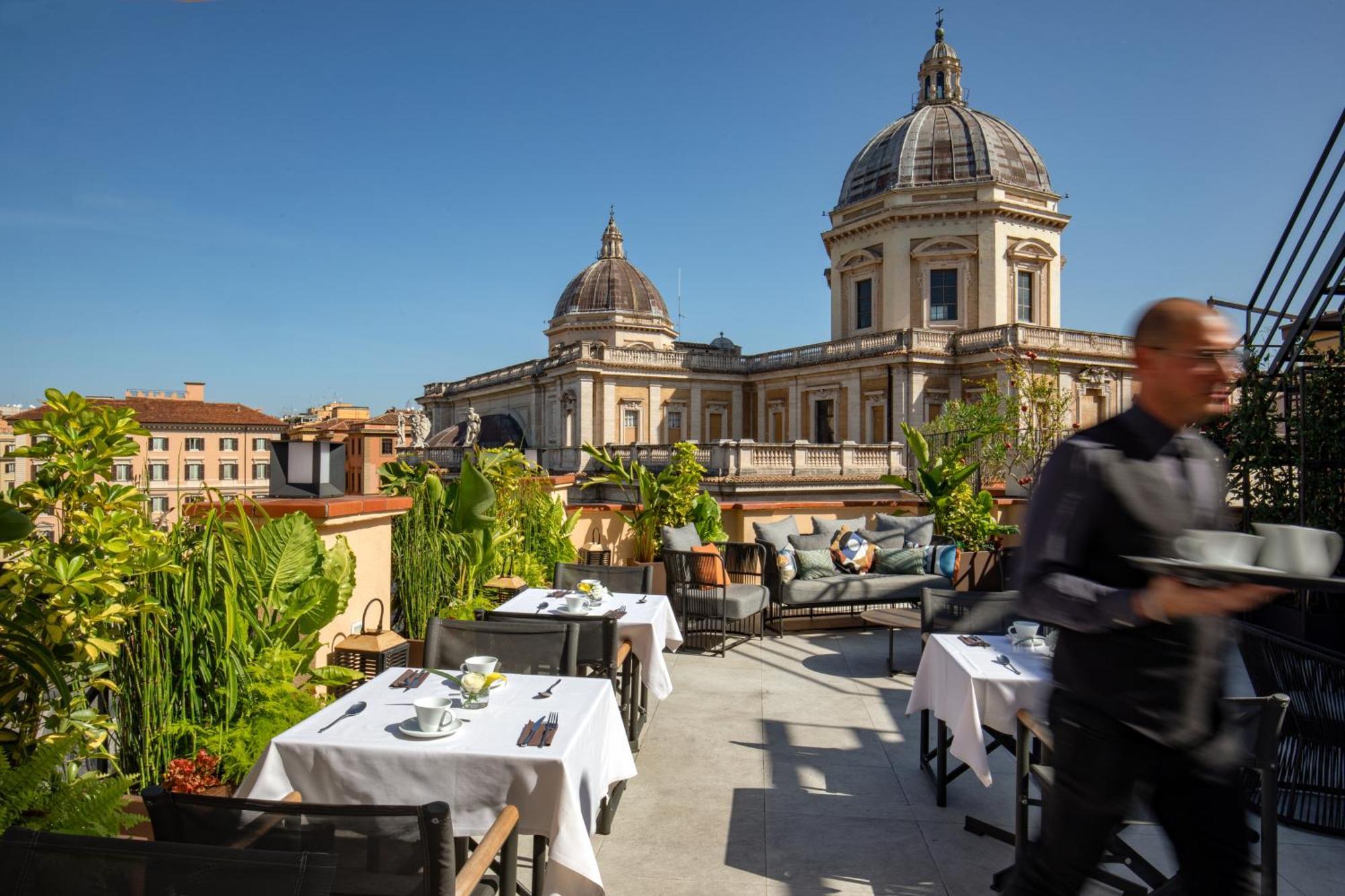 Gallia Hotel 4*