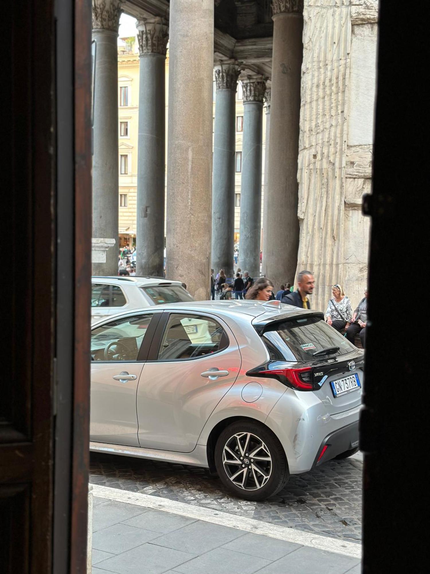 Welcome To Pantheon Leilighet Roma