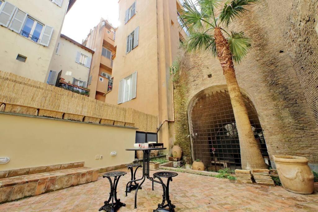 Pantheon With Private Terrace *