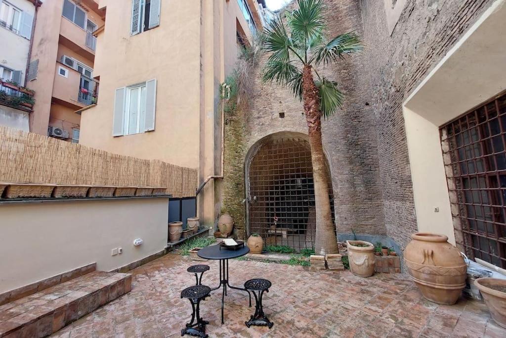 Pantheon With Private Terrace