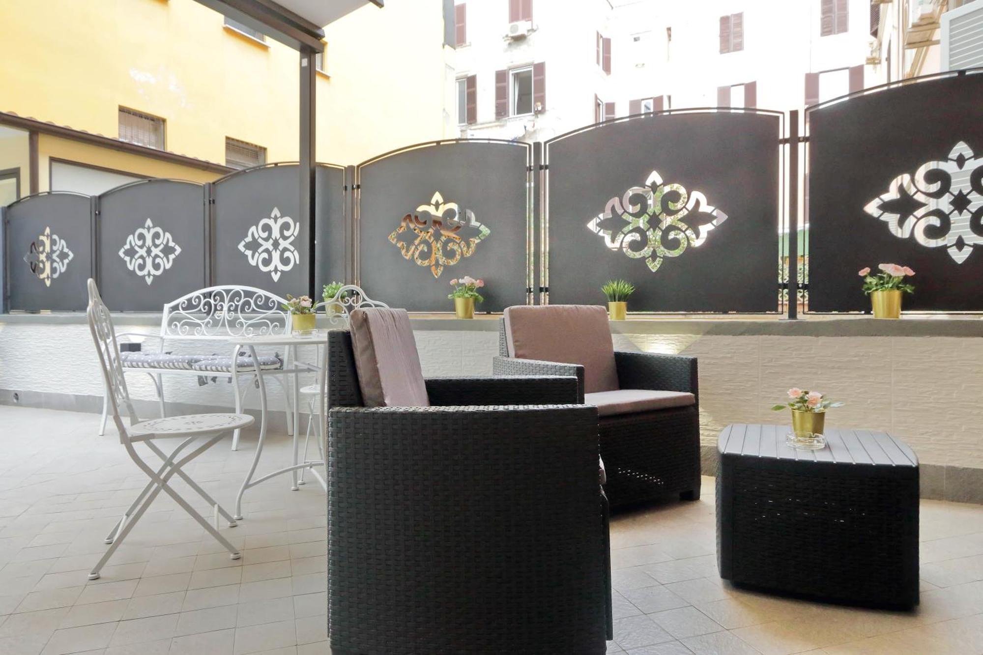 Roman Holiday Suites * Rome