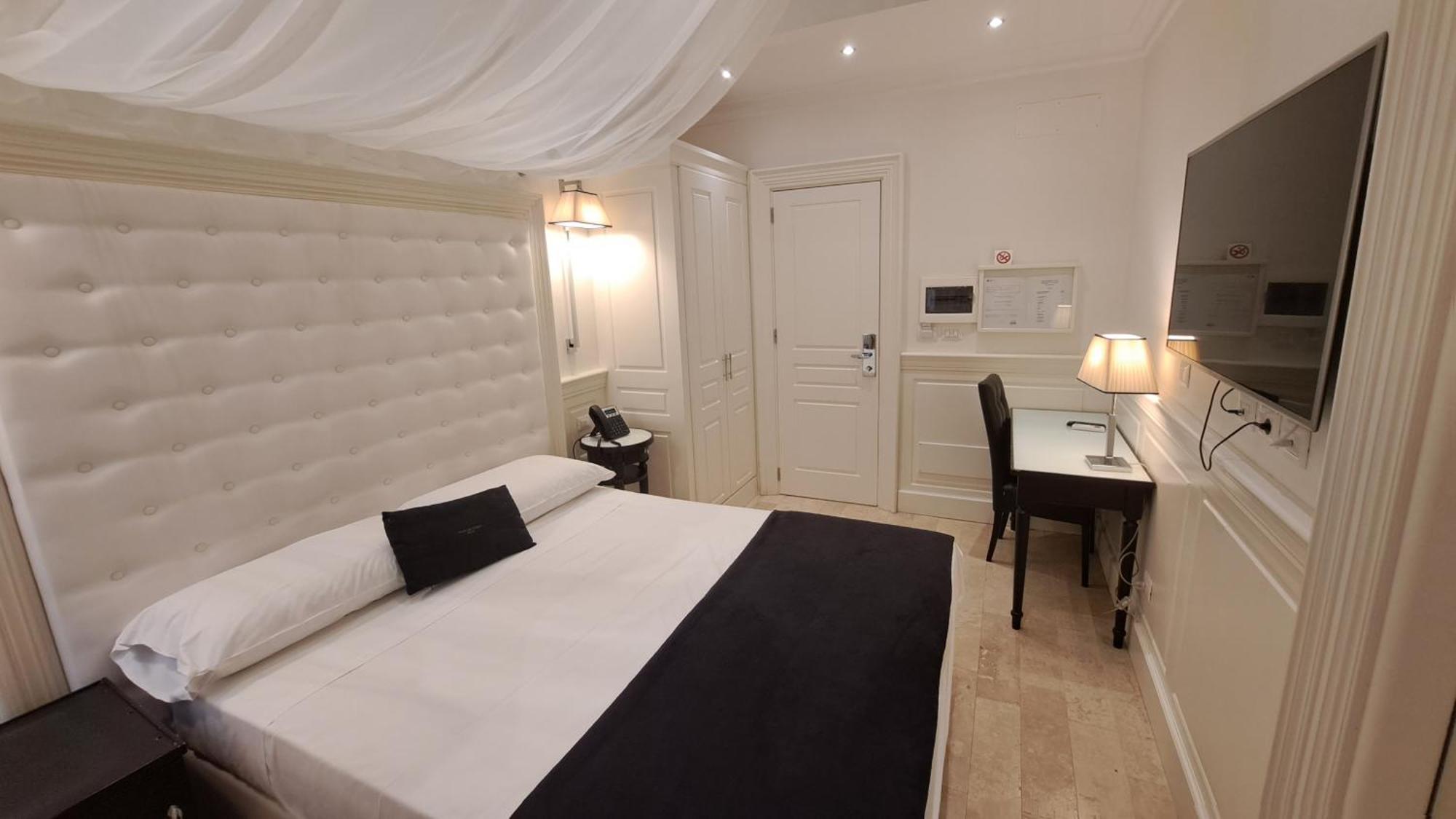 Dei Quiriti Hotel 3*