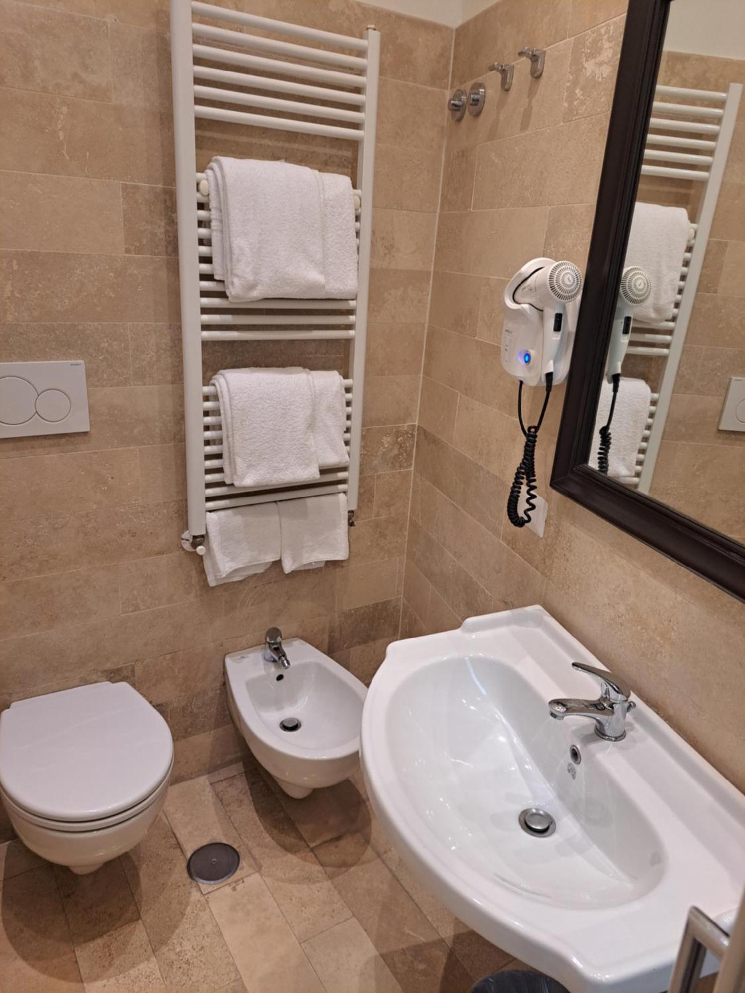 Dei Quiriti 3* Roma