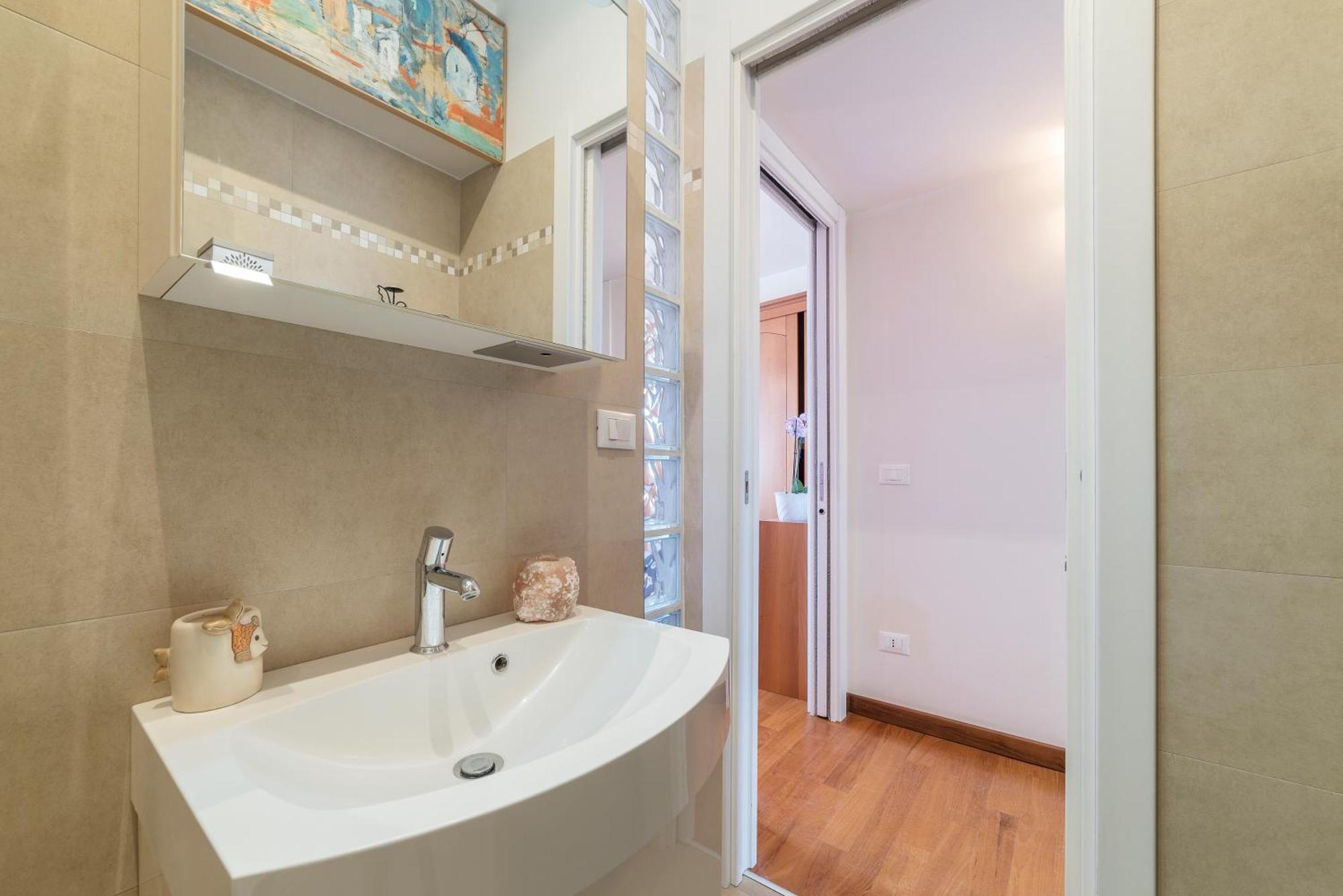Colosseum Roomy Apartment Rom