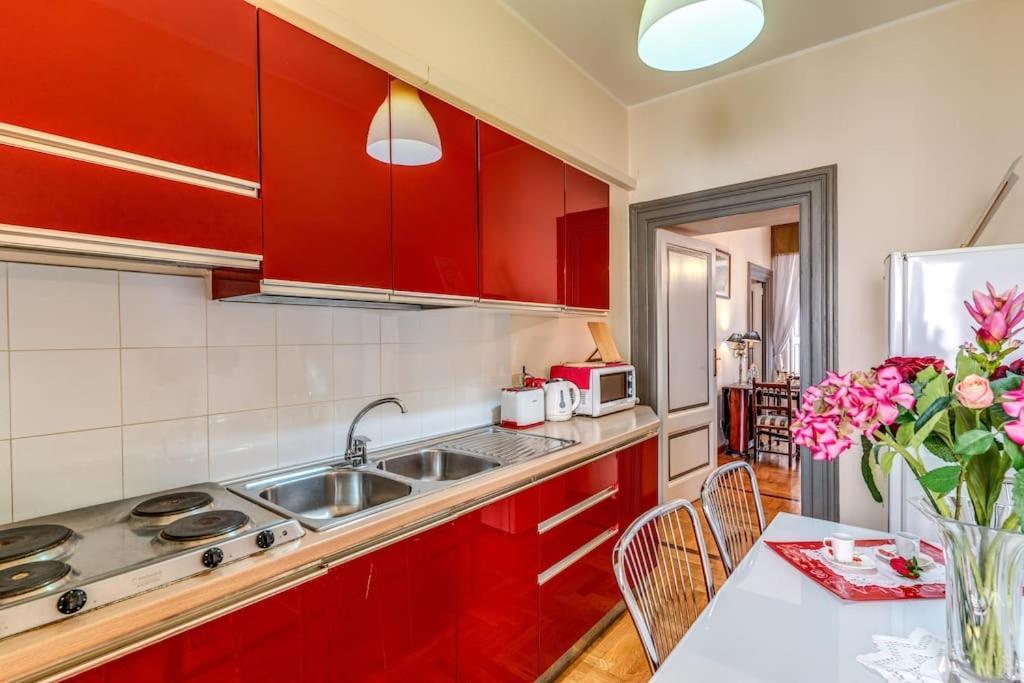 Adorable Flat By Barberini Trevi Fountain Roma