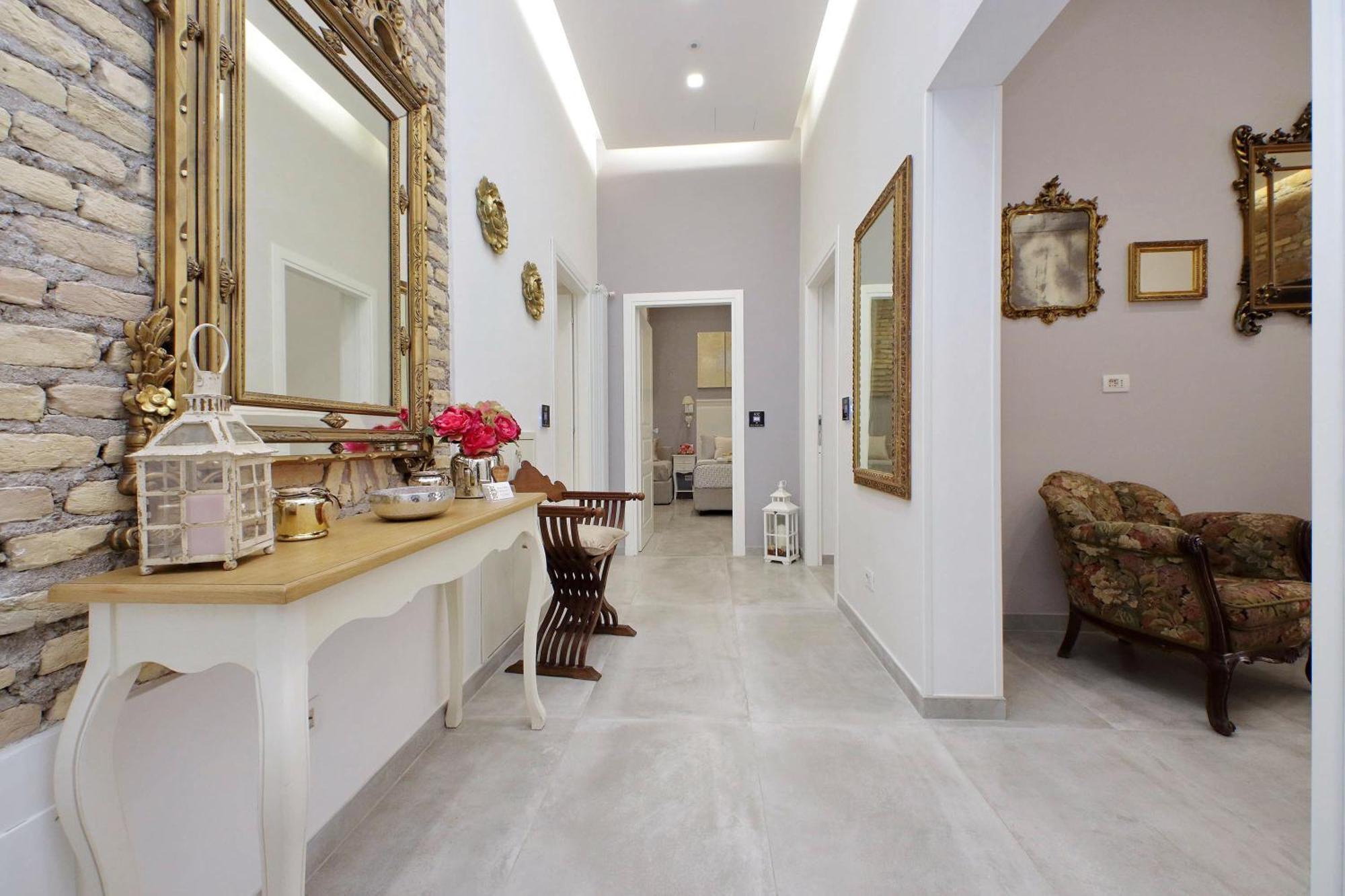 Roman Holiday Suites * Rome