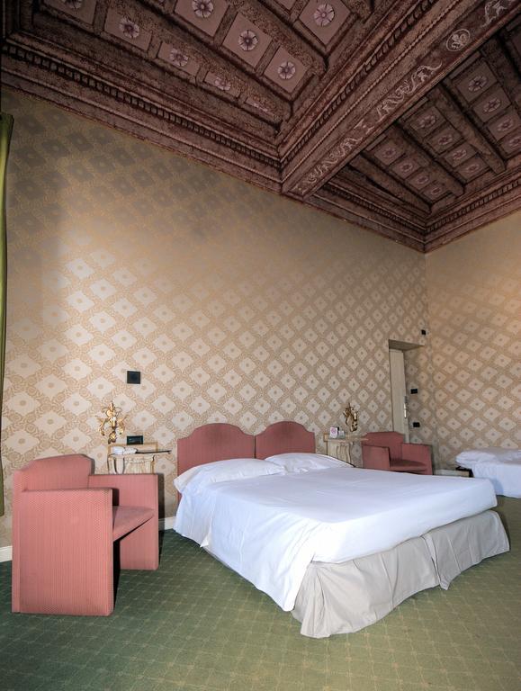 Richmond Hotel