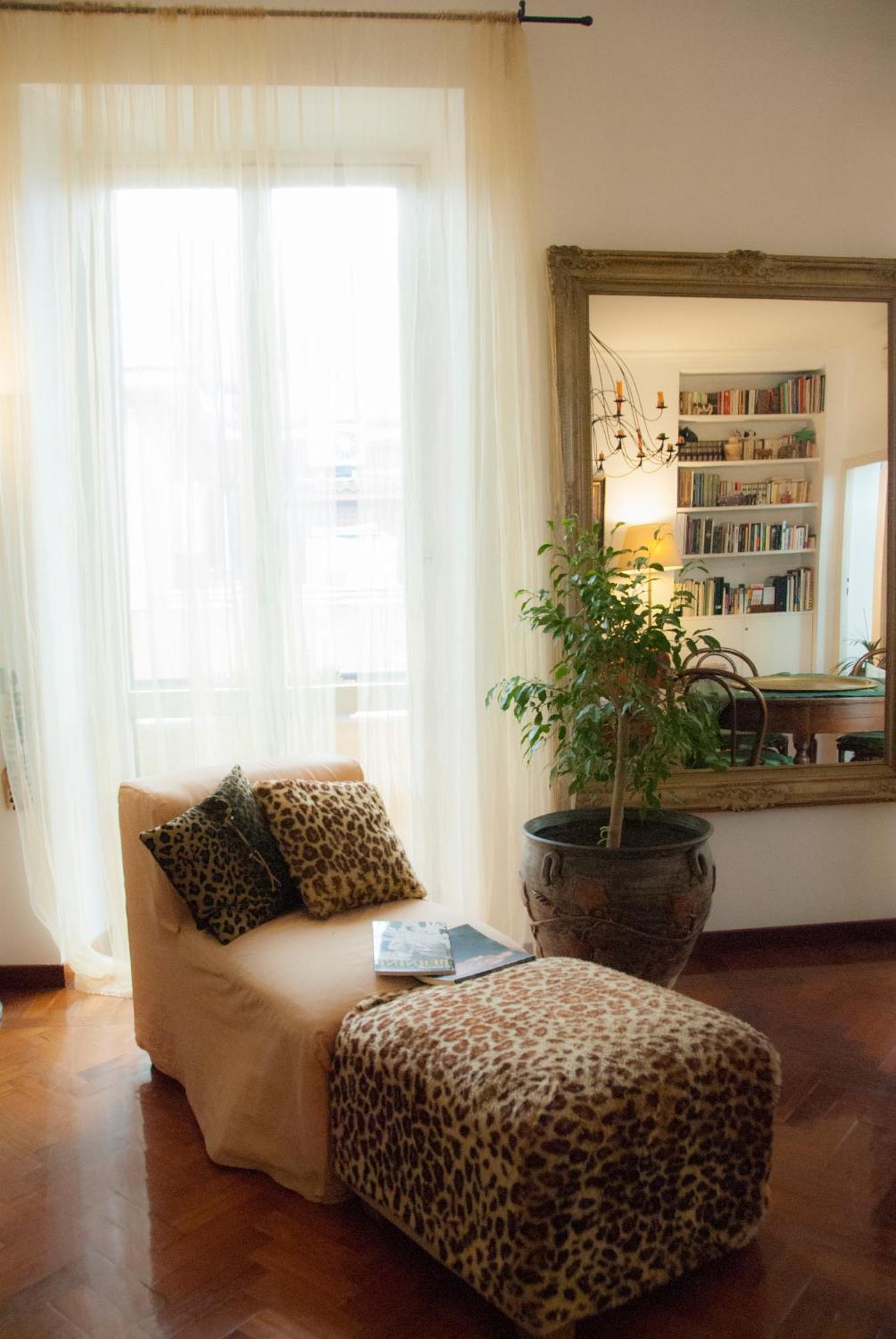 Fiore Apartment