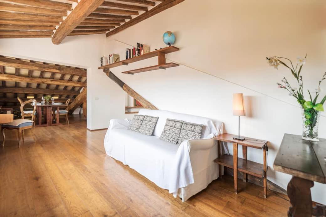 Pantheon Charming Penthouse Apartment *