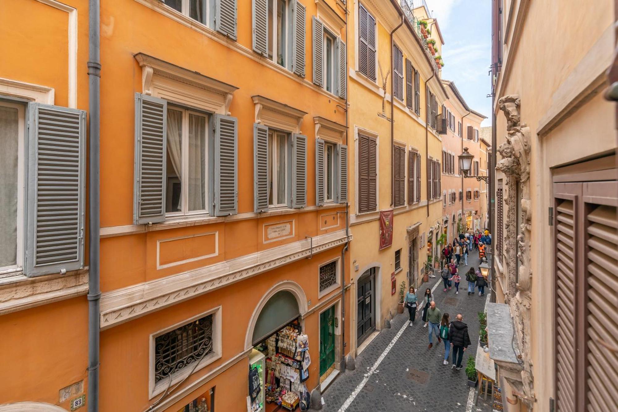 Apartment Pantheon Delightful
