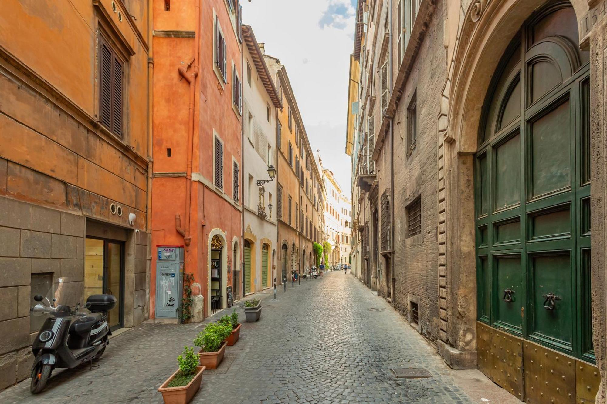 Apartment Old Monserrato In Campo De' Fiori Rom