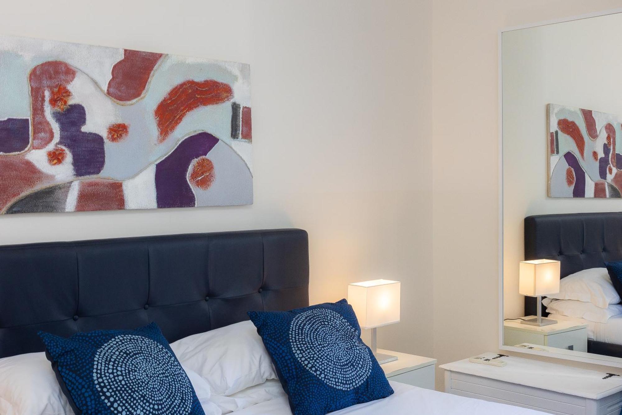 Principe Amedeo By In Apartamento