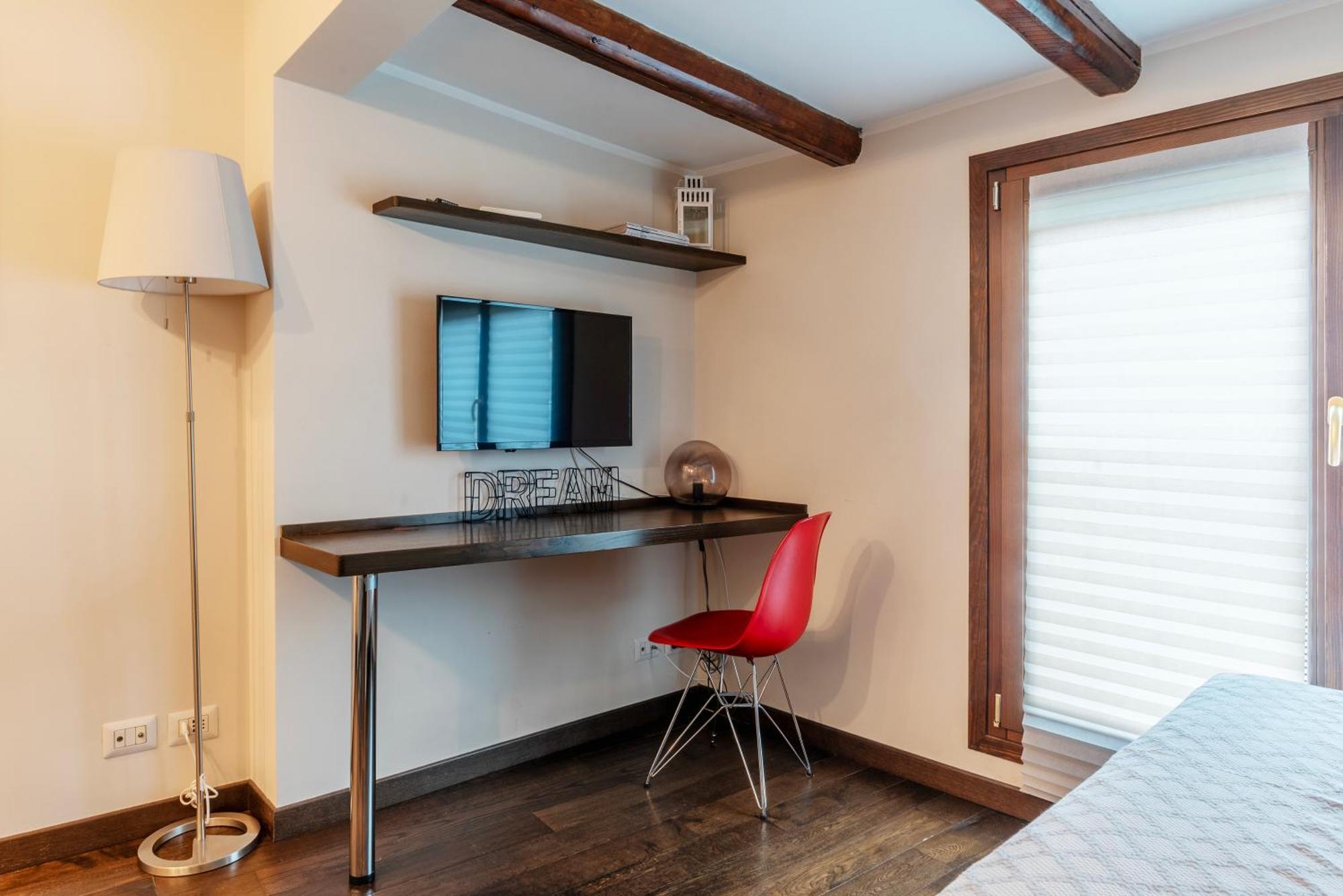 Ad Un Passo Da Piazza Di Pietra - Mini House Roma