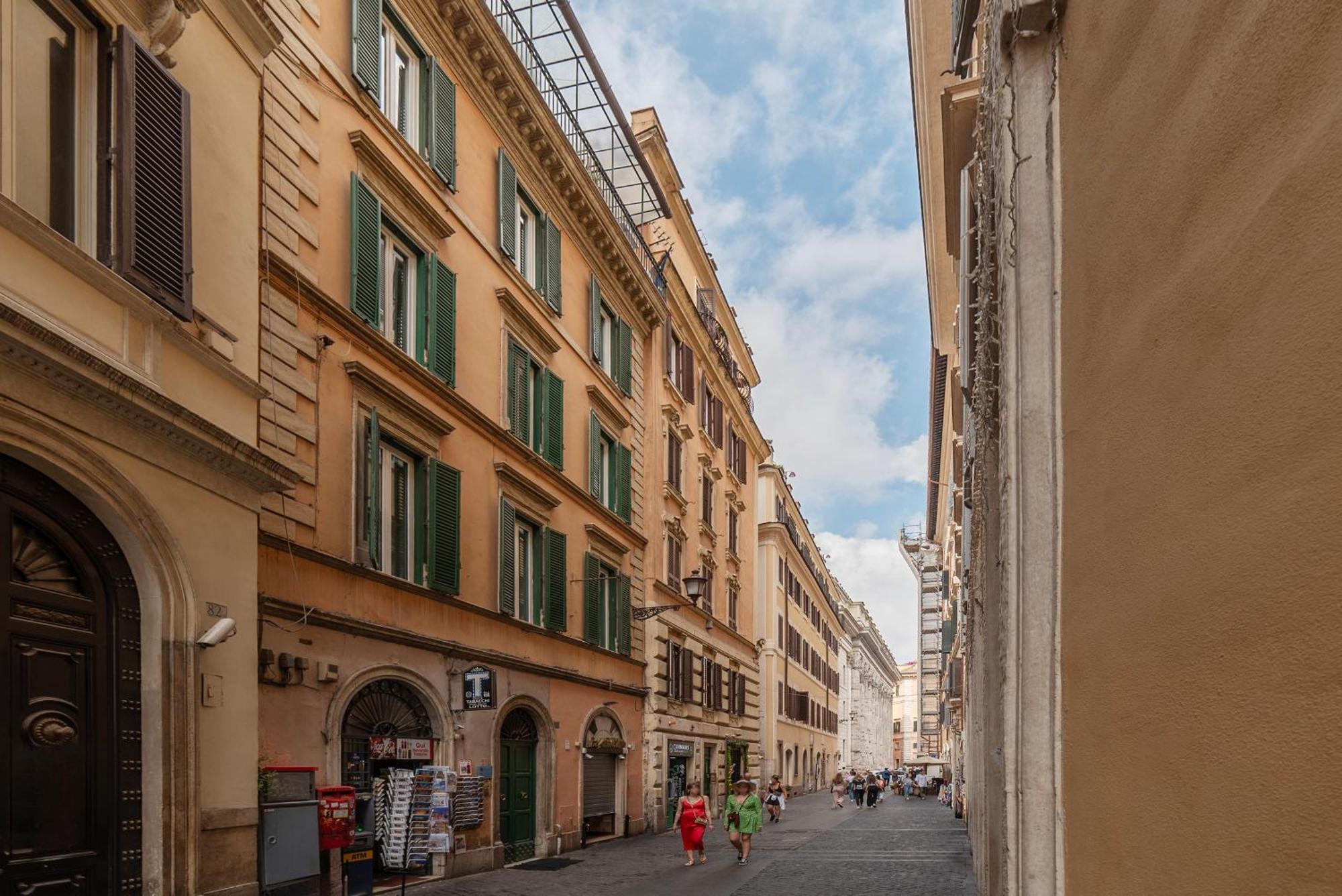 Ad Un Passo Da Piazza Di Pietra - Mini House Leilighet