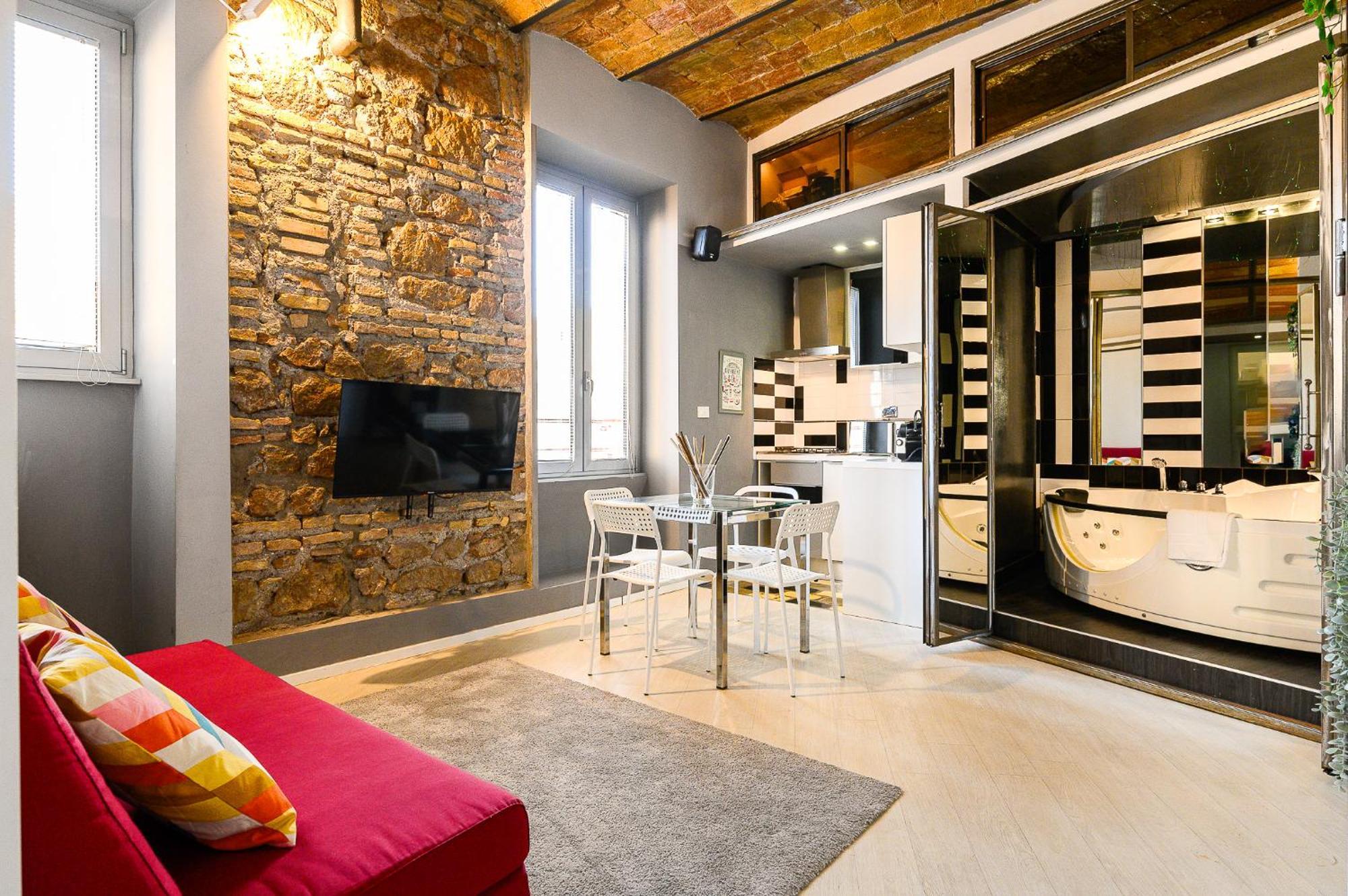 Stylish With Jacuzzi By Ndp Rent Appartamento Roma