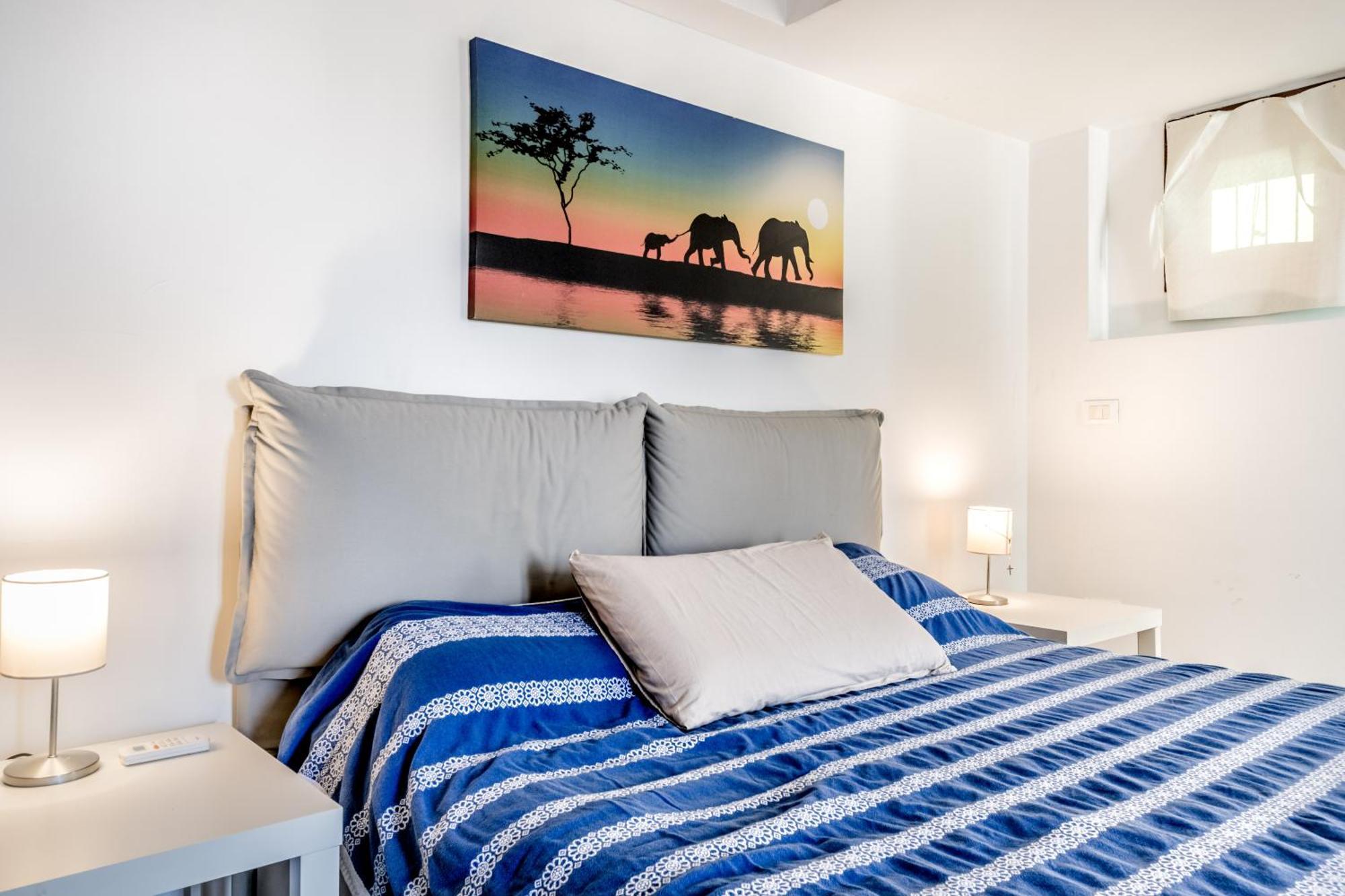 Apartment Attico Trilocale In Zona Farnesina Rom