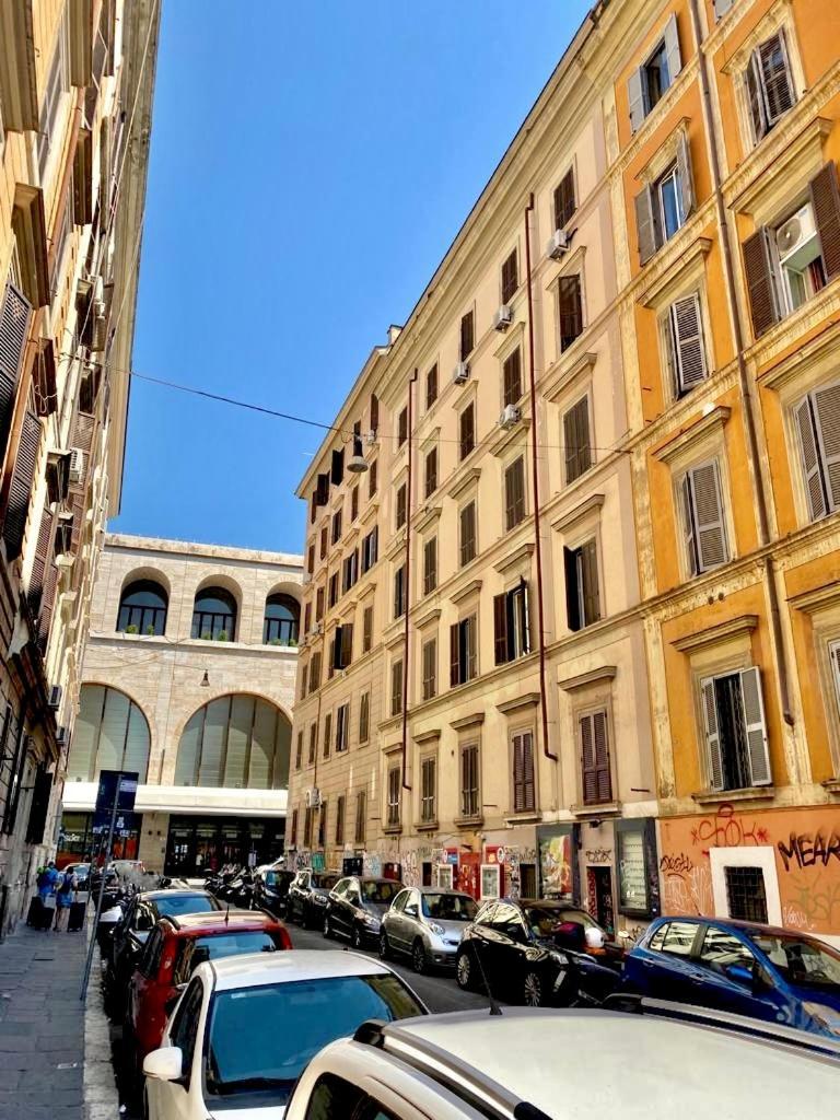 Upi-up Staying Apartamento