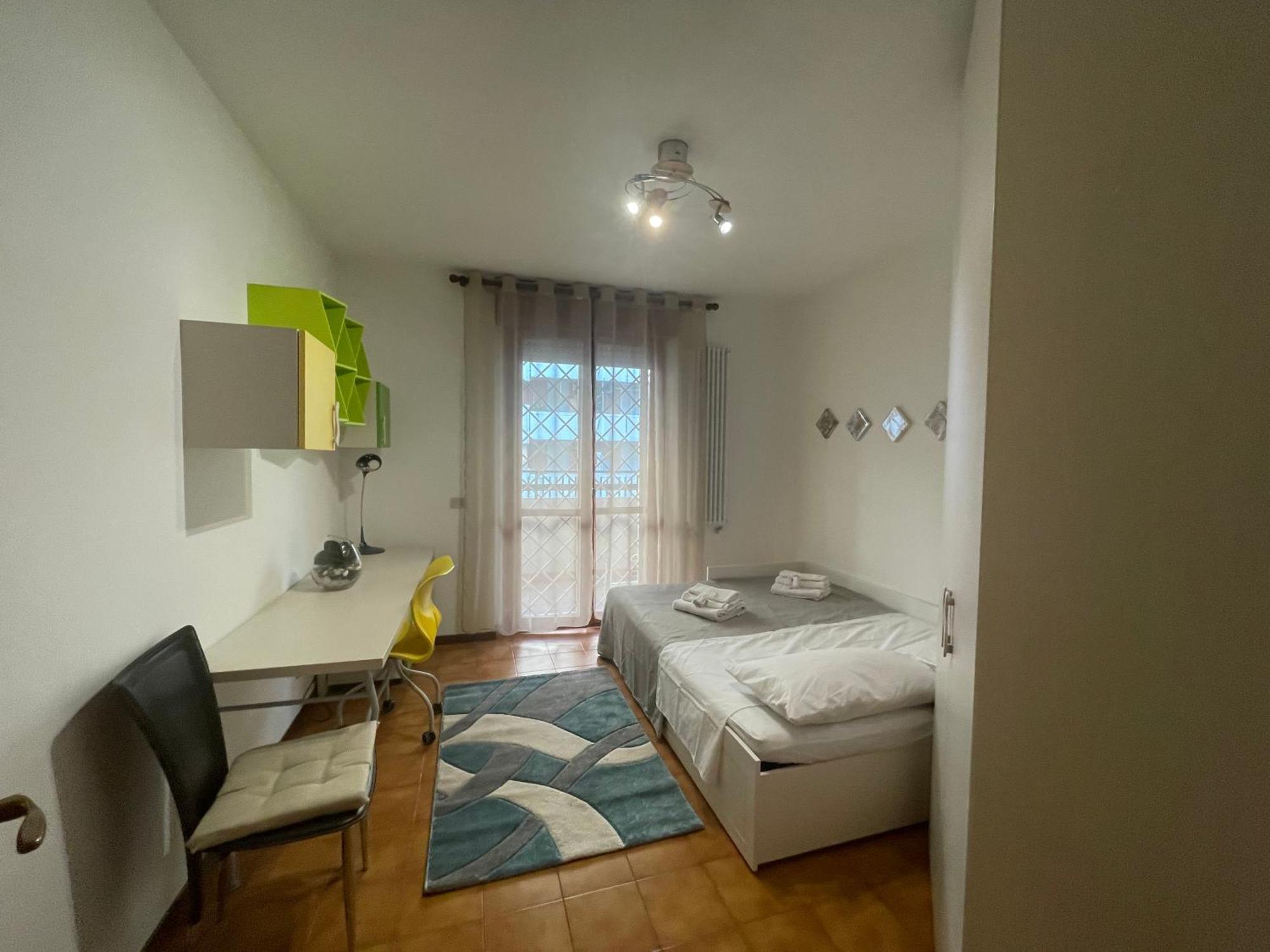 Apartamento Intero Alloggio Cinecitta Roma