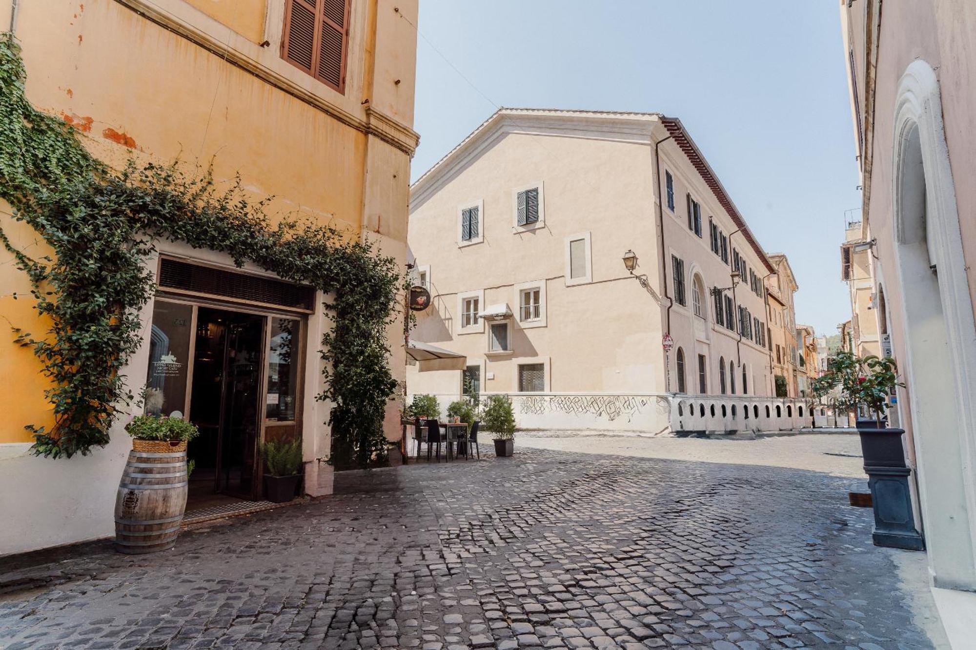 L'agata Roma