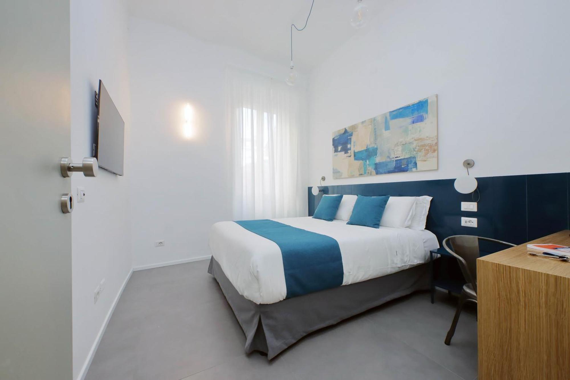 Affittacamere Youcomehere - Montebello Roma