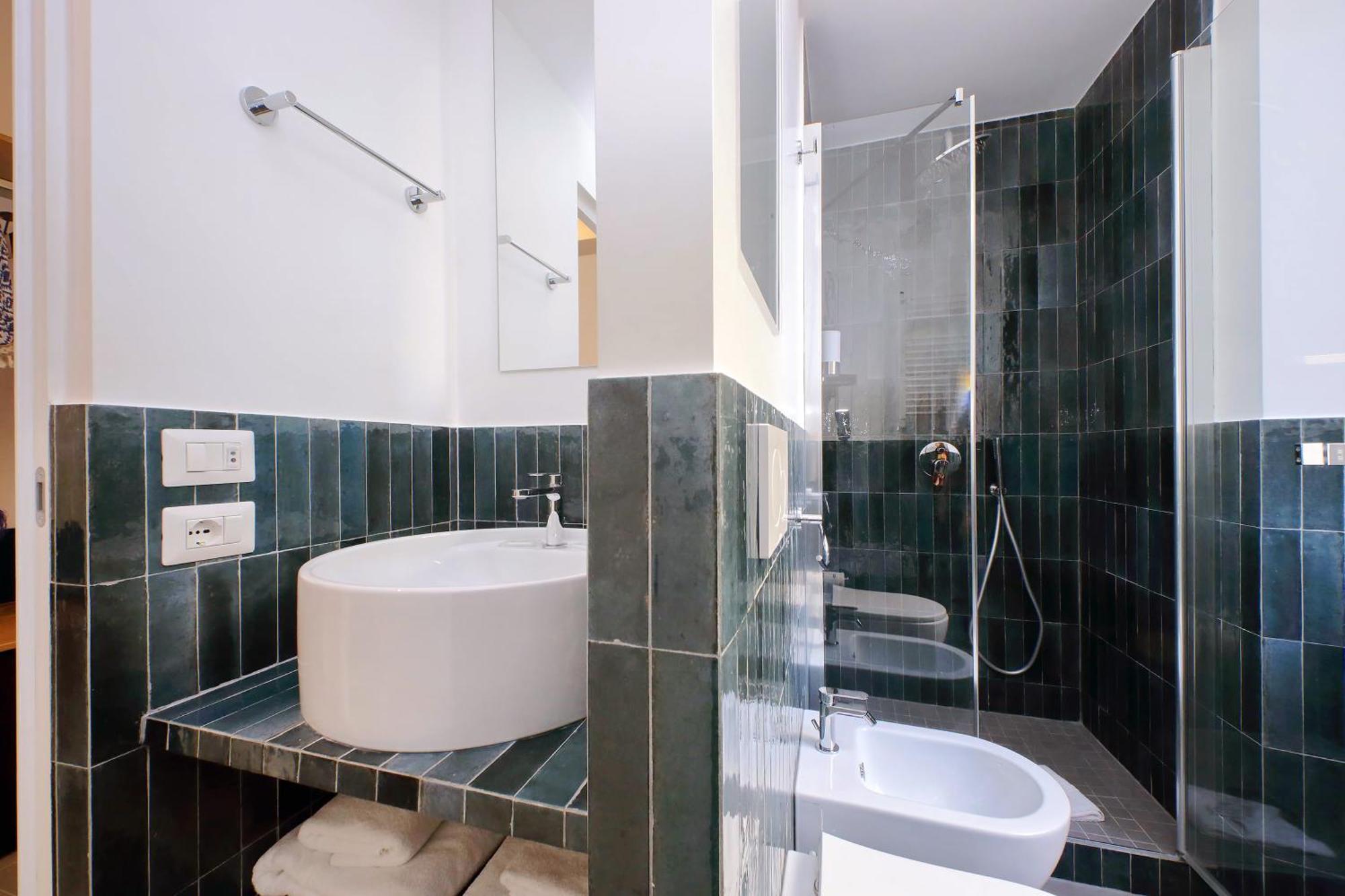 Affittacamere Youcomehere - Montebello Roma