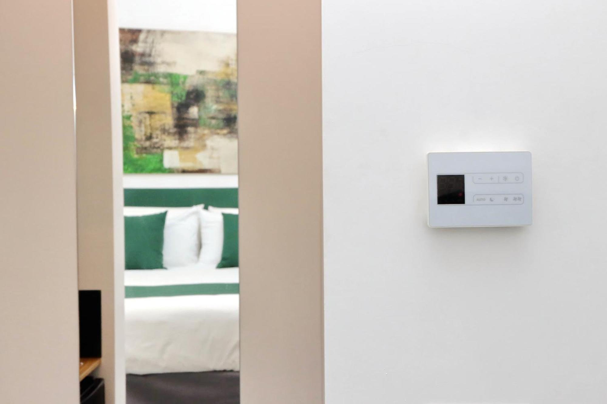Affittacamere Youcomehere - Montebello Roma