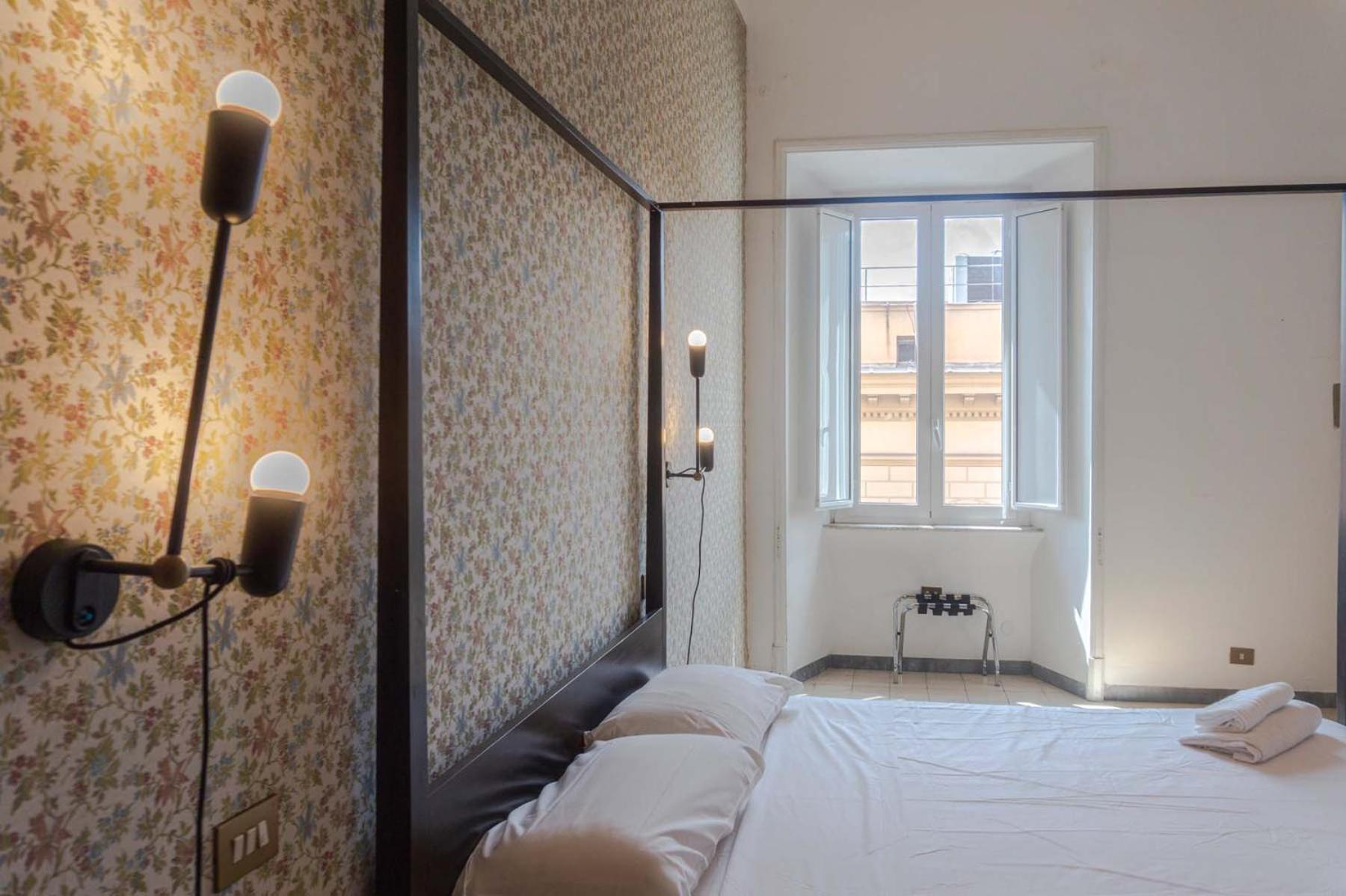 Apartment Borghese Large Rom