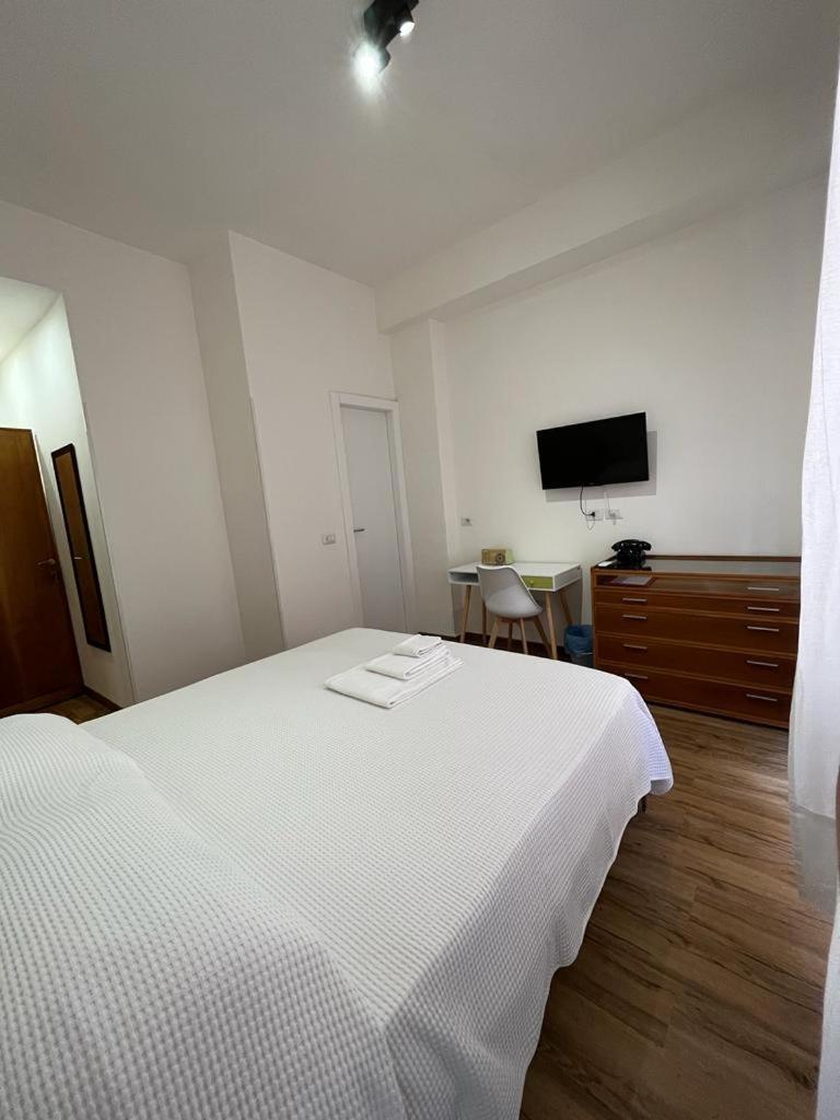 2 Passi Da Bed & Breakfast Rome