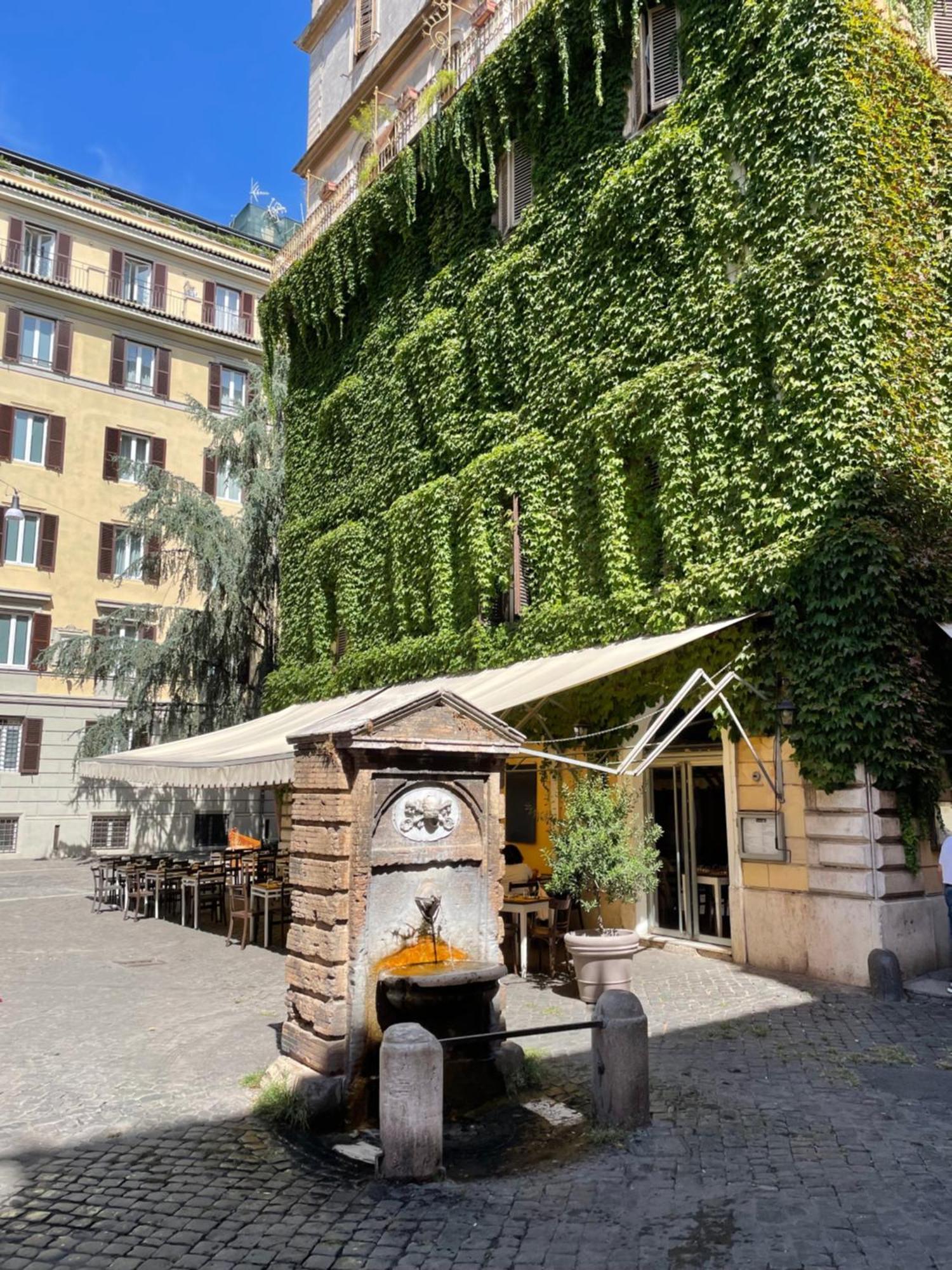 Casa Lovera In Vaticano * Roma