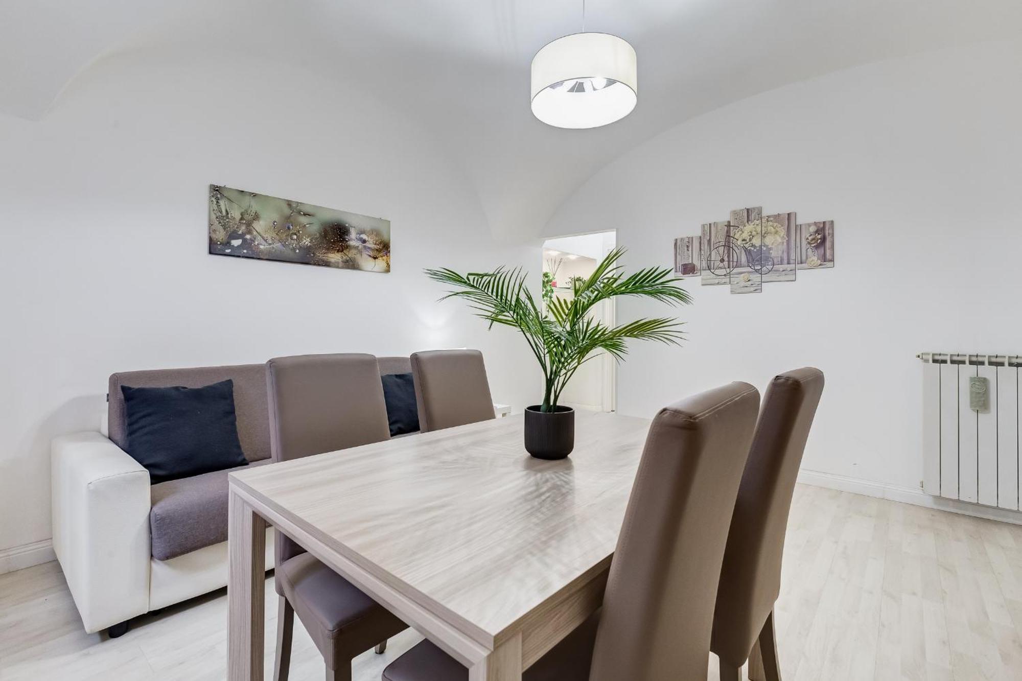 Vivilo Collection - Brescia - 2bd 2 Baths *