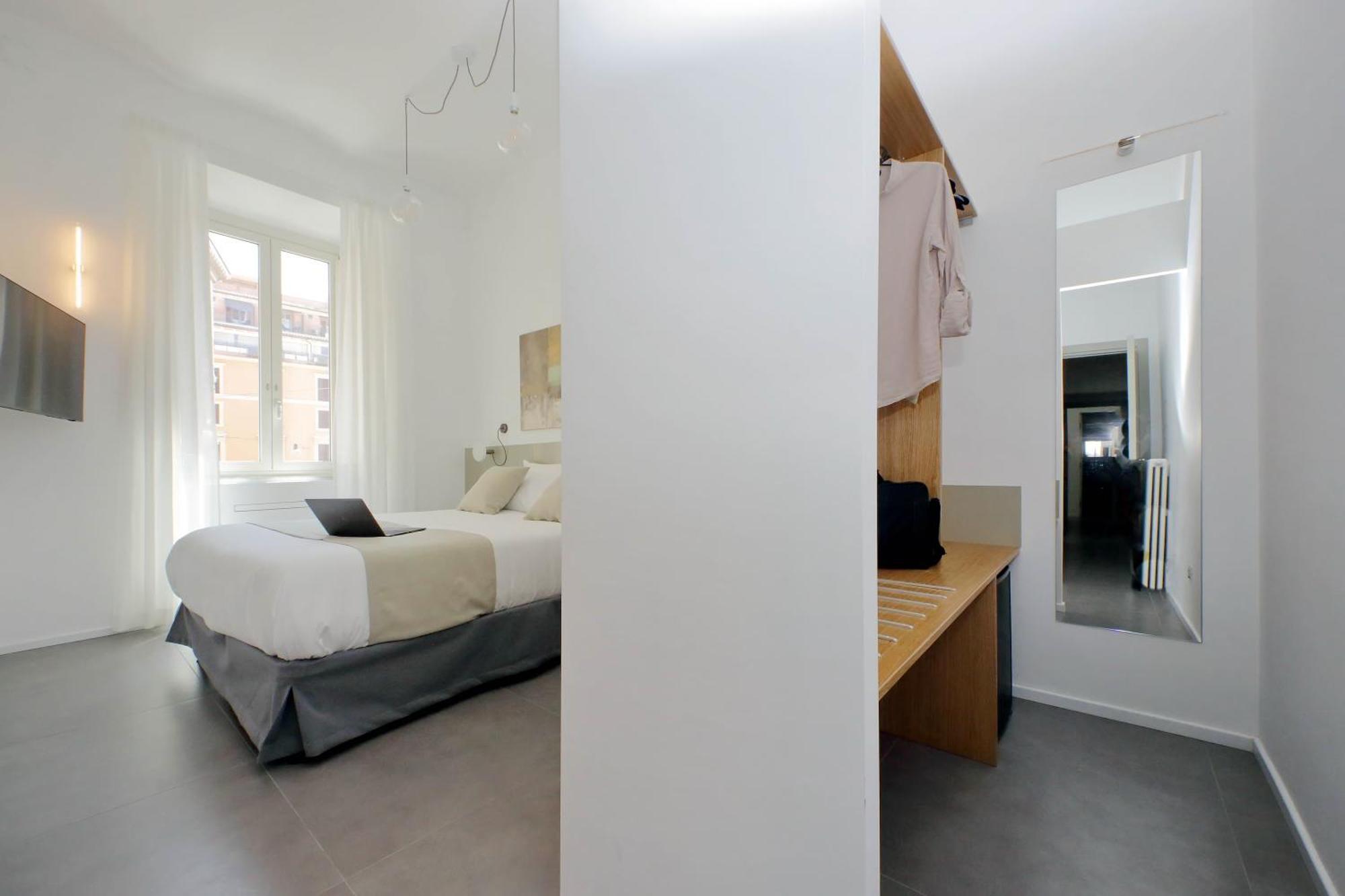 Ych-montebello - Roma