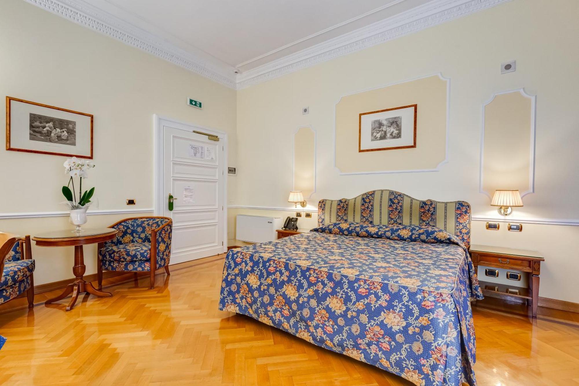 Cellini Hotel 3*