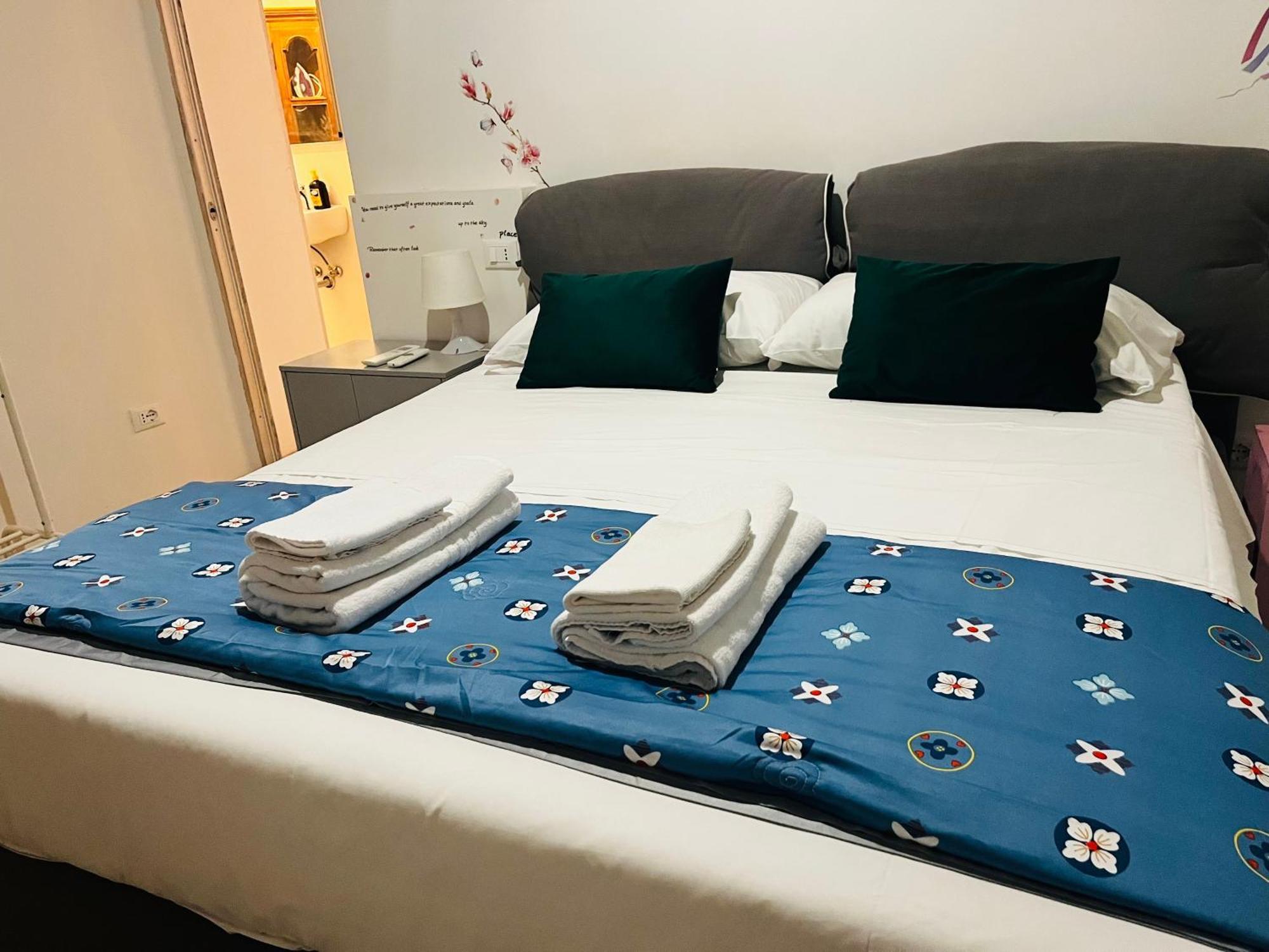 Sweet Life House Cavour Apartment *