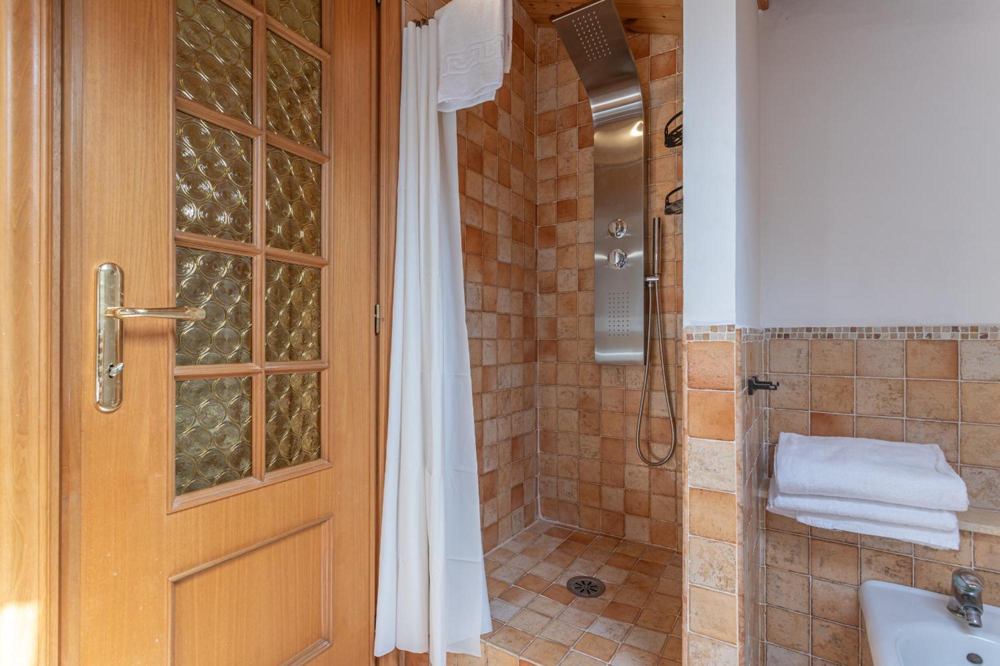 Bbhome Domus Aquae Inside Of Appia Antica Park Rome