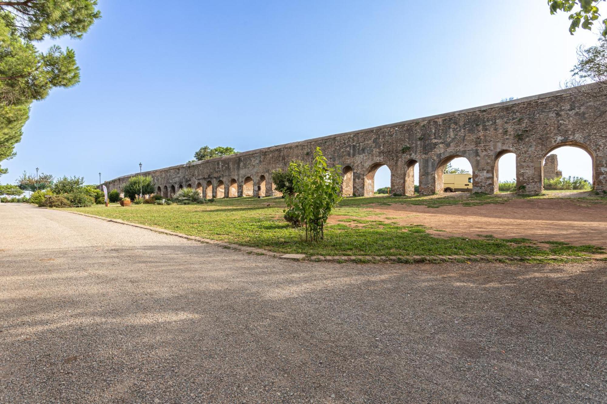 Villa Bbhome Domus Aquae Inside Of Appia Antica Park *