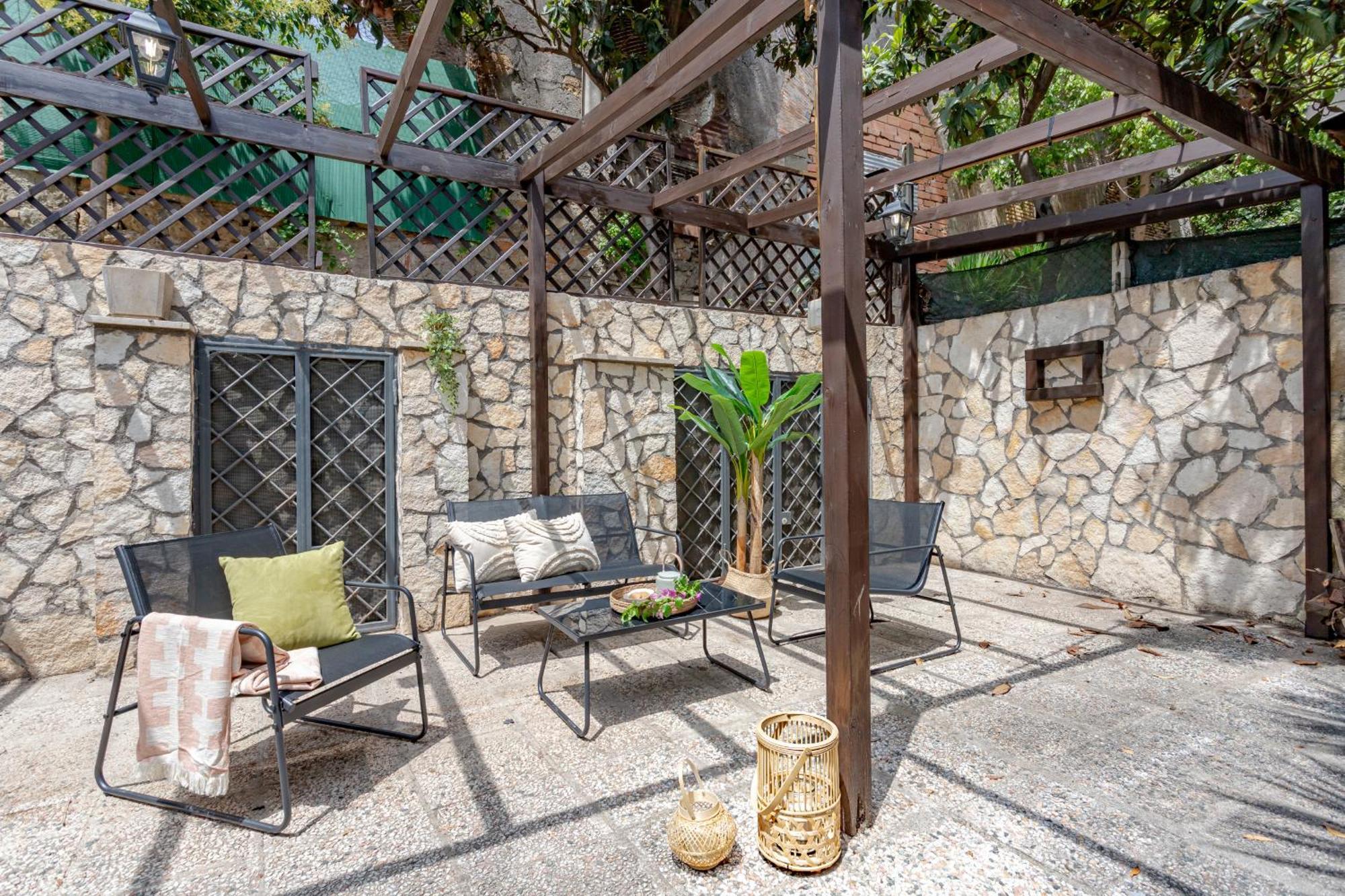 Bbhome Domus Aquae Inside Of Appia Antica Park * Rome