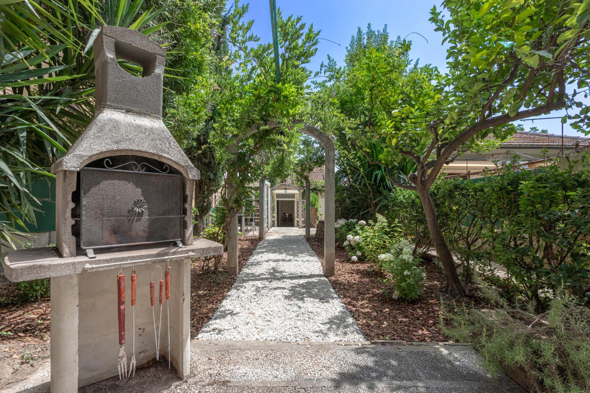 Bbhome Domus Aquae Inside Of Appia Antica Park Rome