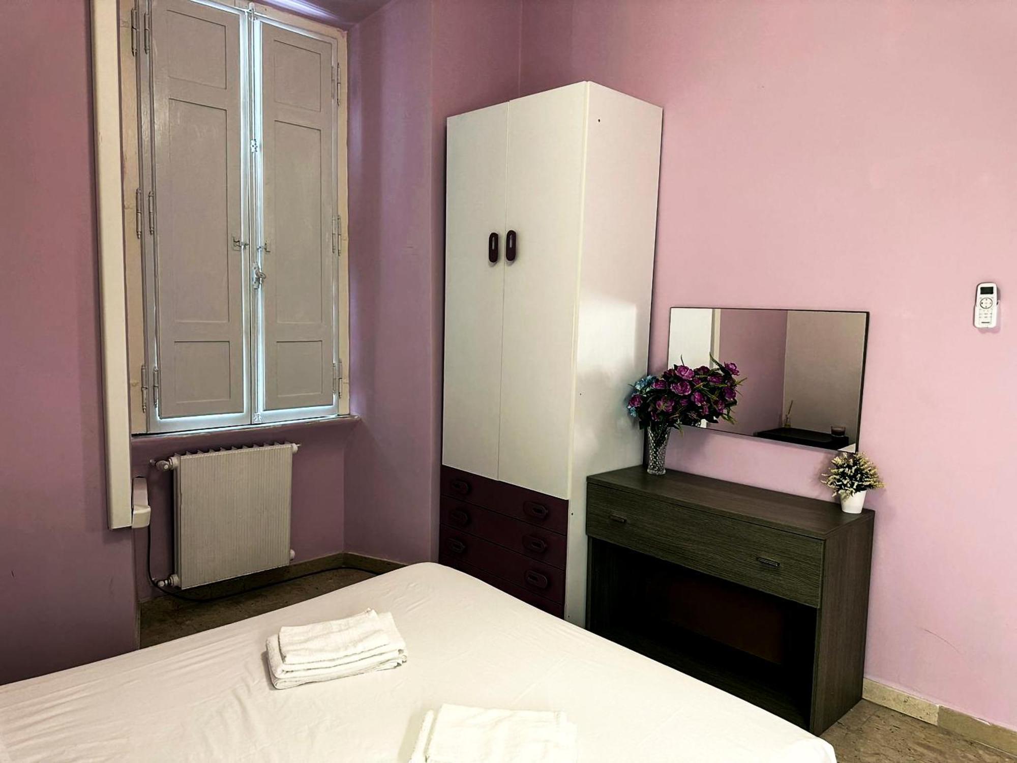 Hostal Sina Rent
