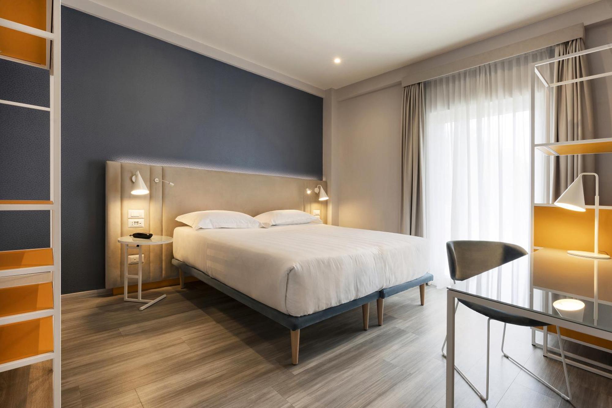 Hotell Adesso Roma