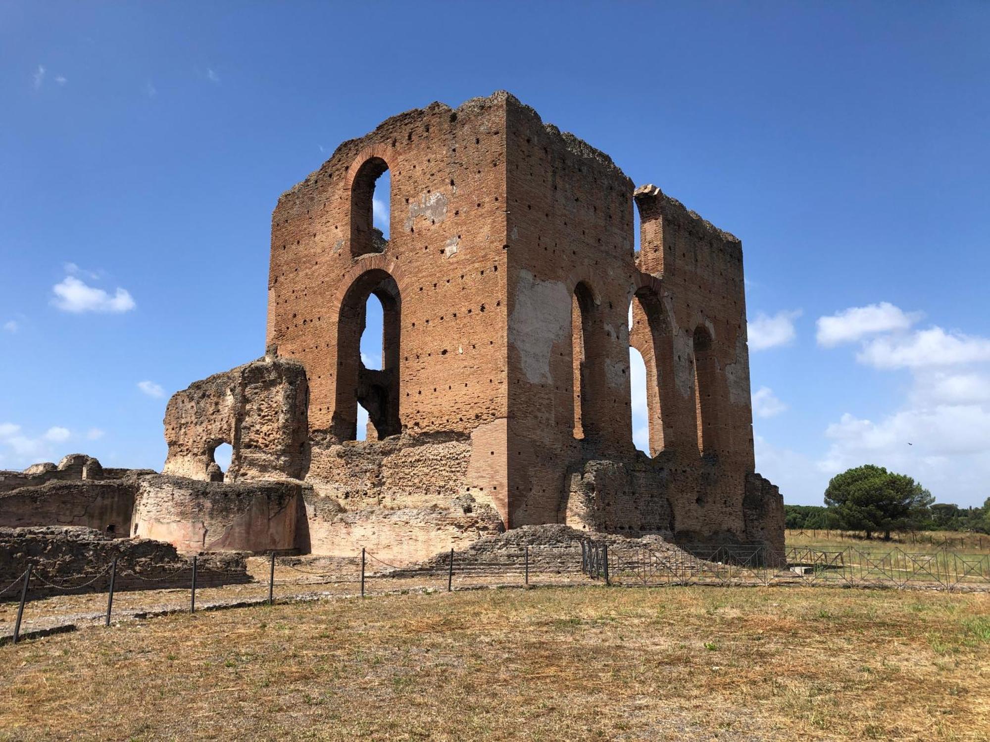 Questa Casa Non E Un Ciu-atr 9390-9 Roma