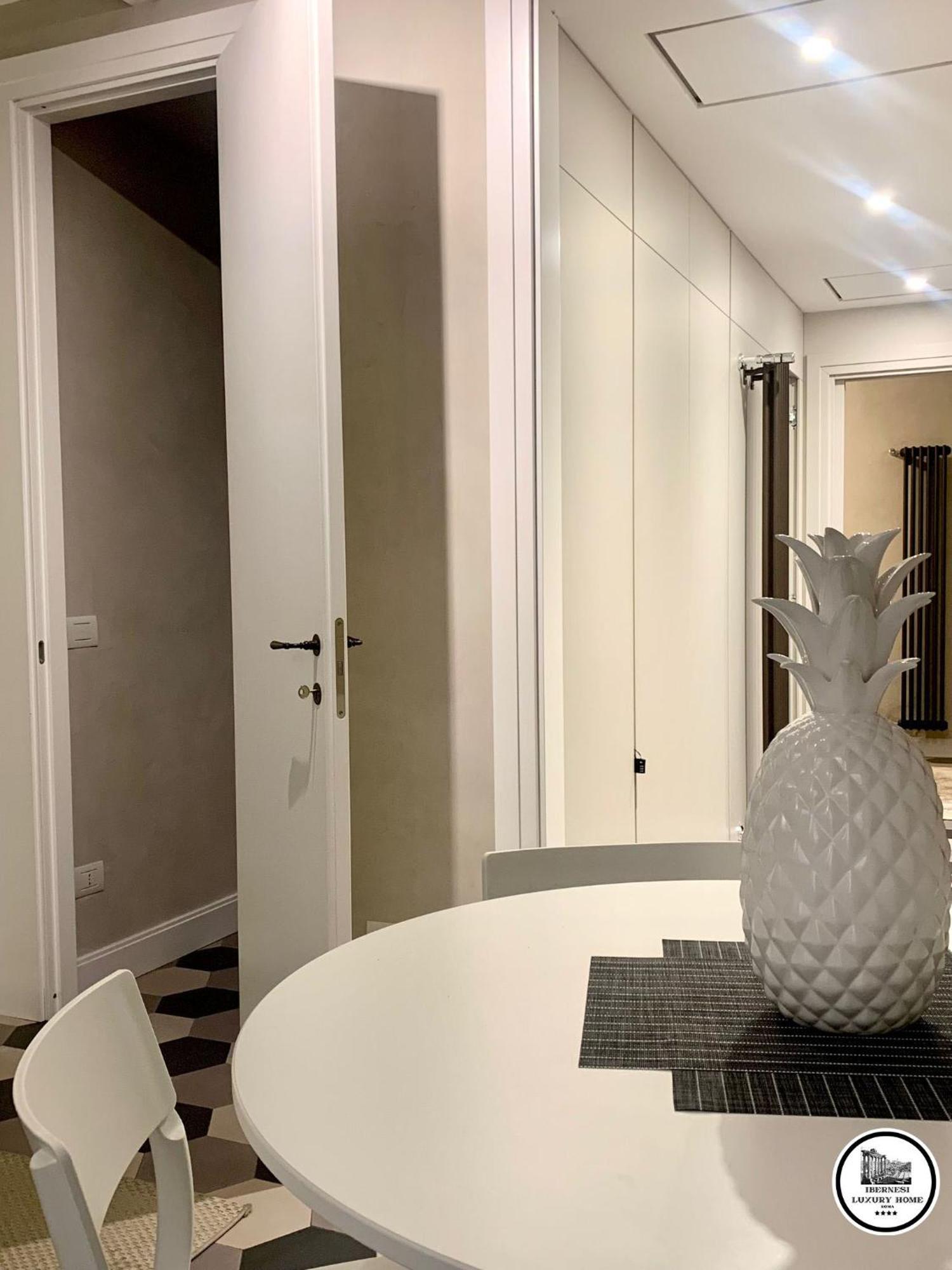Ibernesi Luxury * Roma