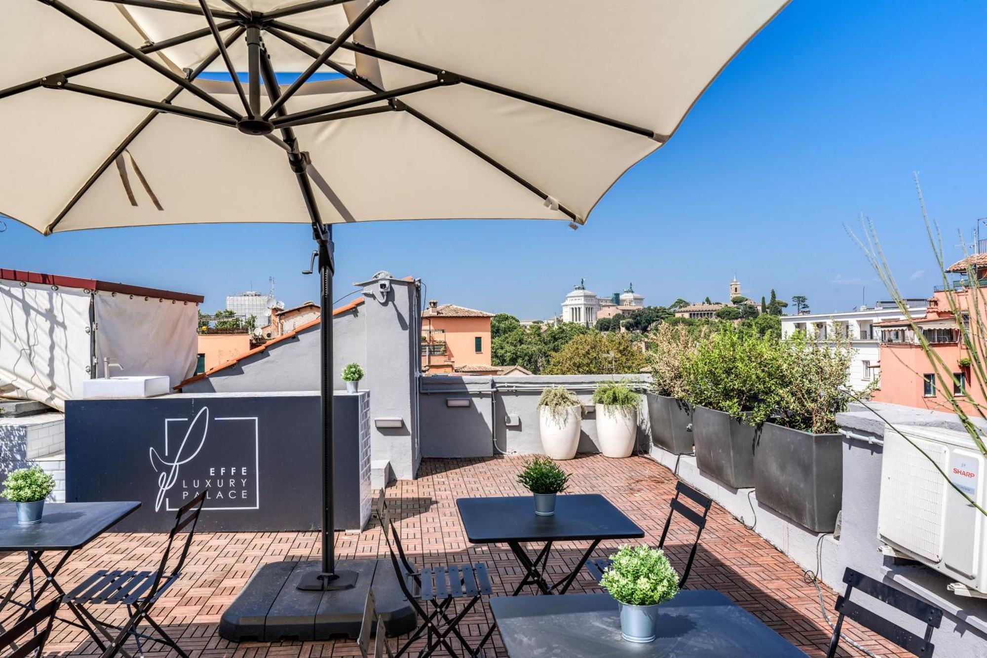Alojamento de Acomodação e Pequeno-almoço Effe Luxury Palace