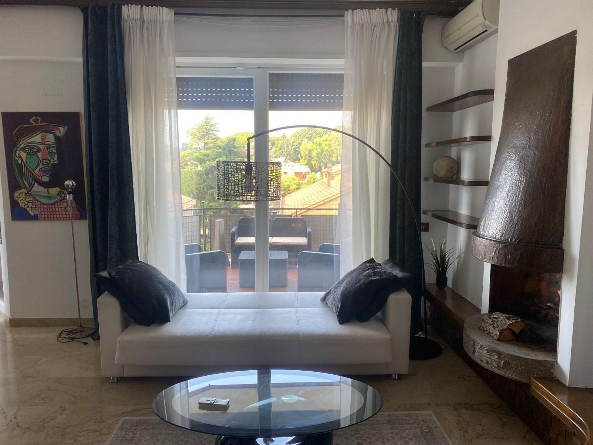 Eur Centro Lux Con Camino Apartamento *