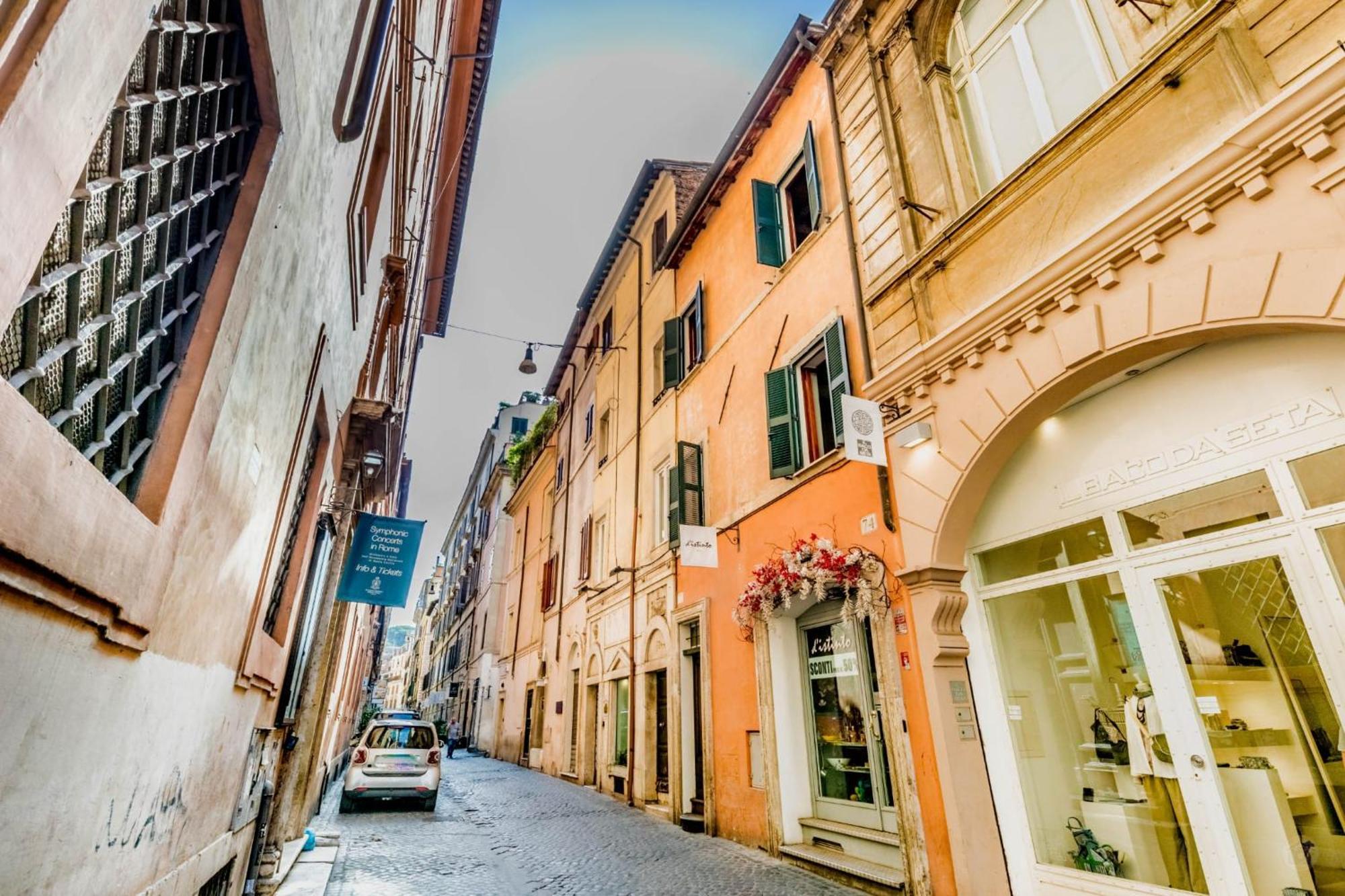 - Vittoria Palace Apartment *
