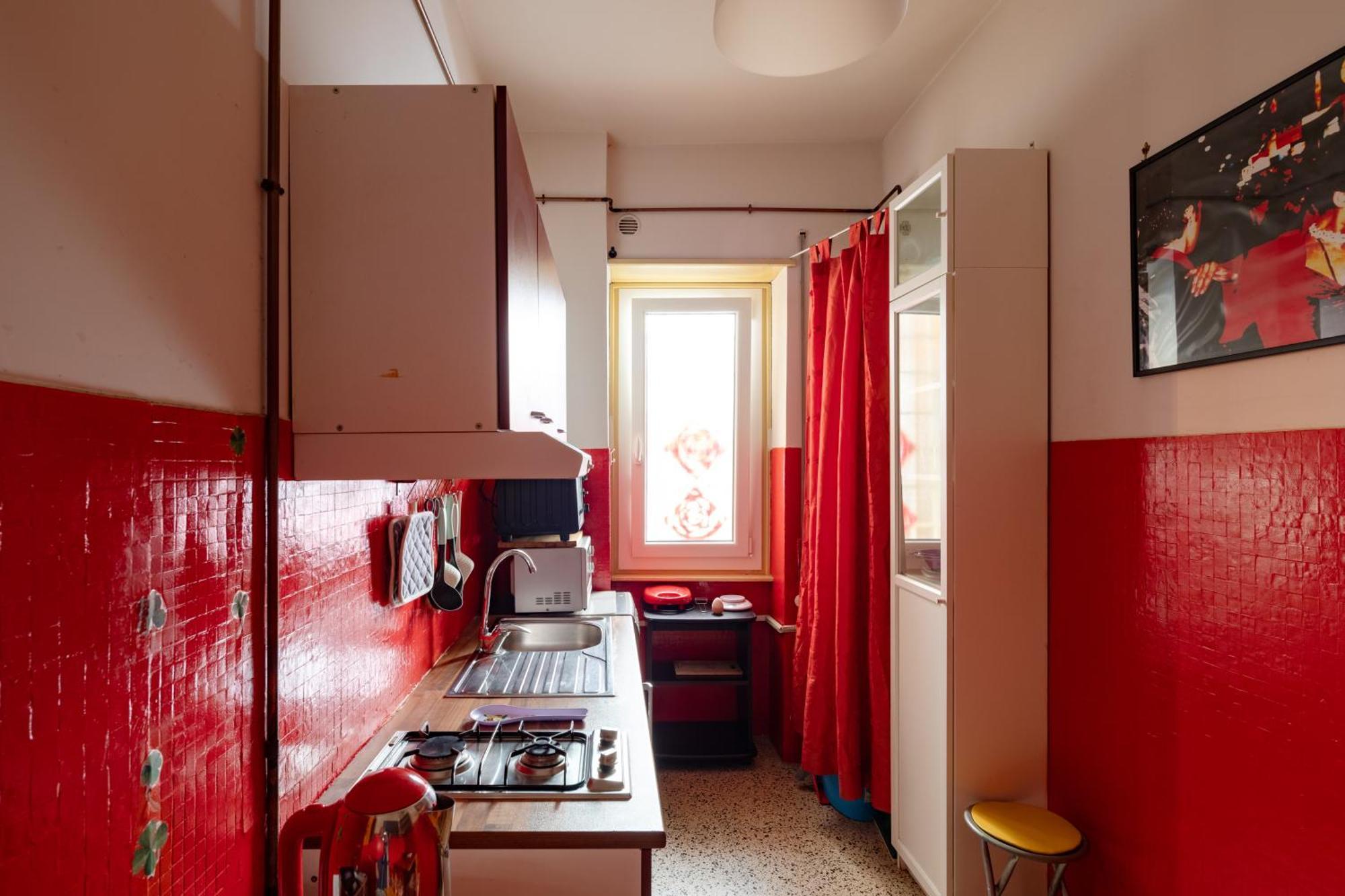 House Of Colours In Marconi, *
