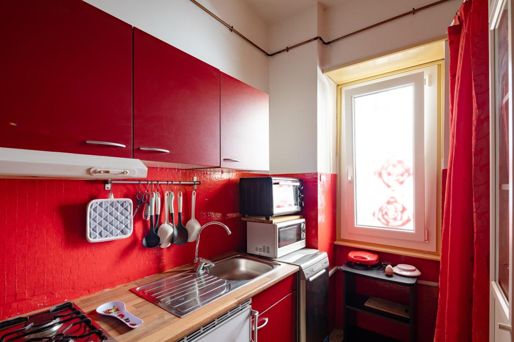 Apartment House Of Colours In Marconi, Rome