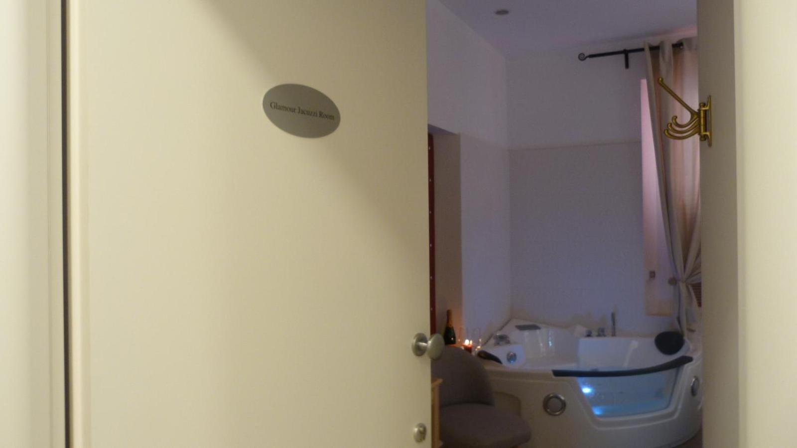 Flatinrome Trastevere Deluxe - Patio 3* Roma