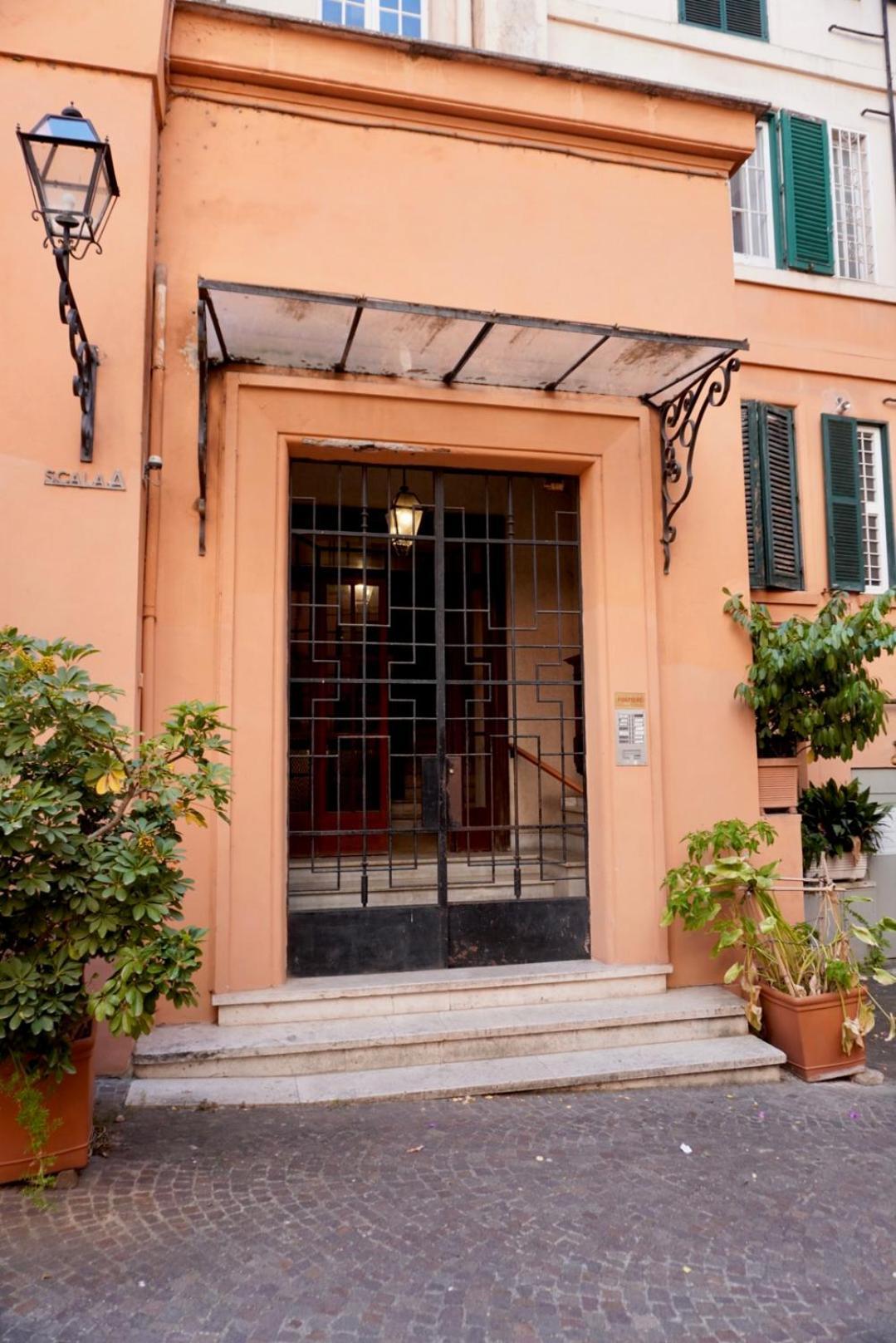 Trastevere House-suite Elegante Nel Centro Storico